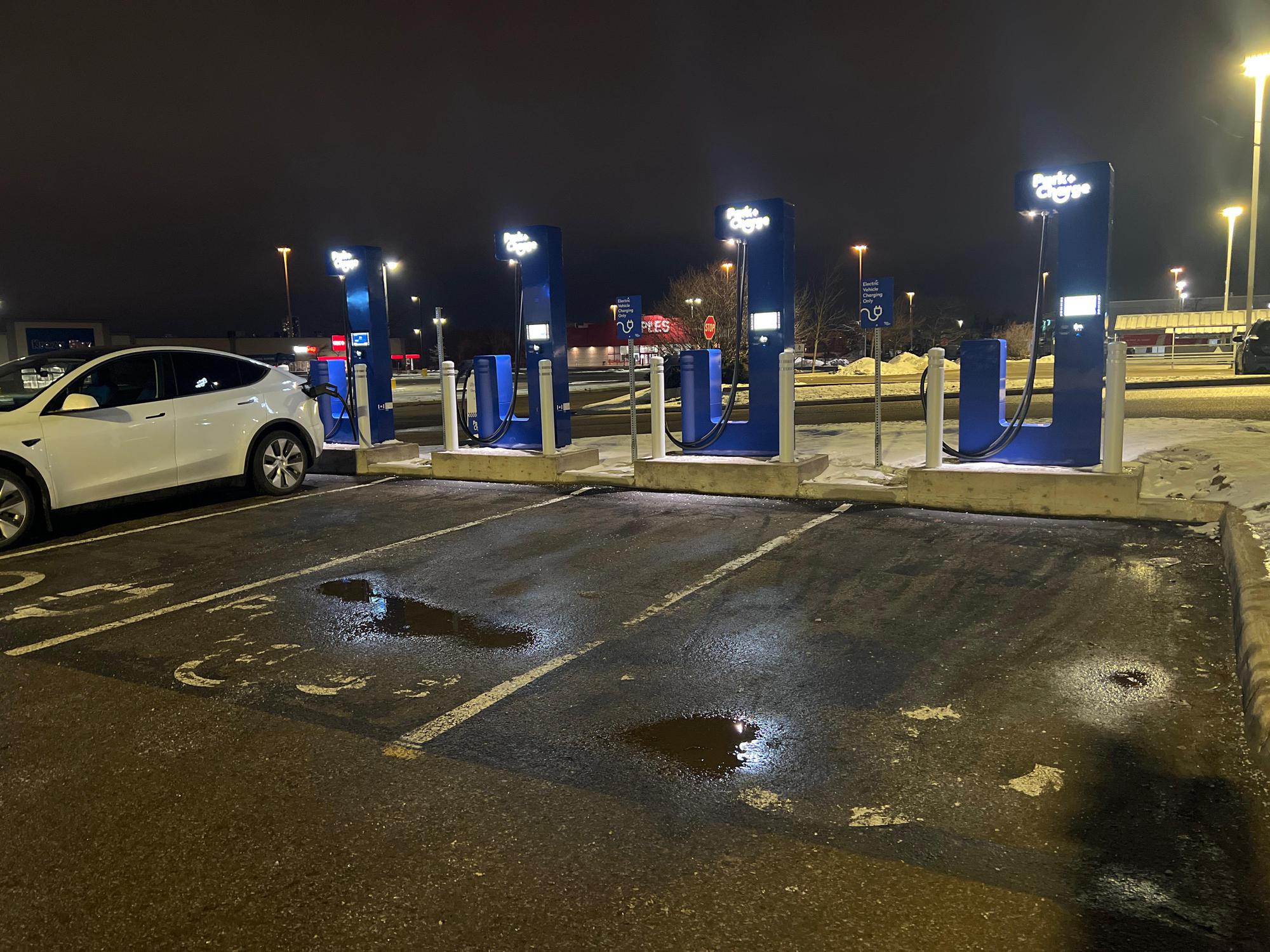 Zehrs Laurentian Kitchener Kitchener, ON EV Station