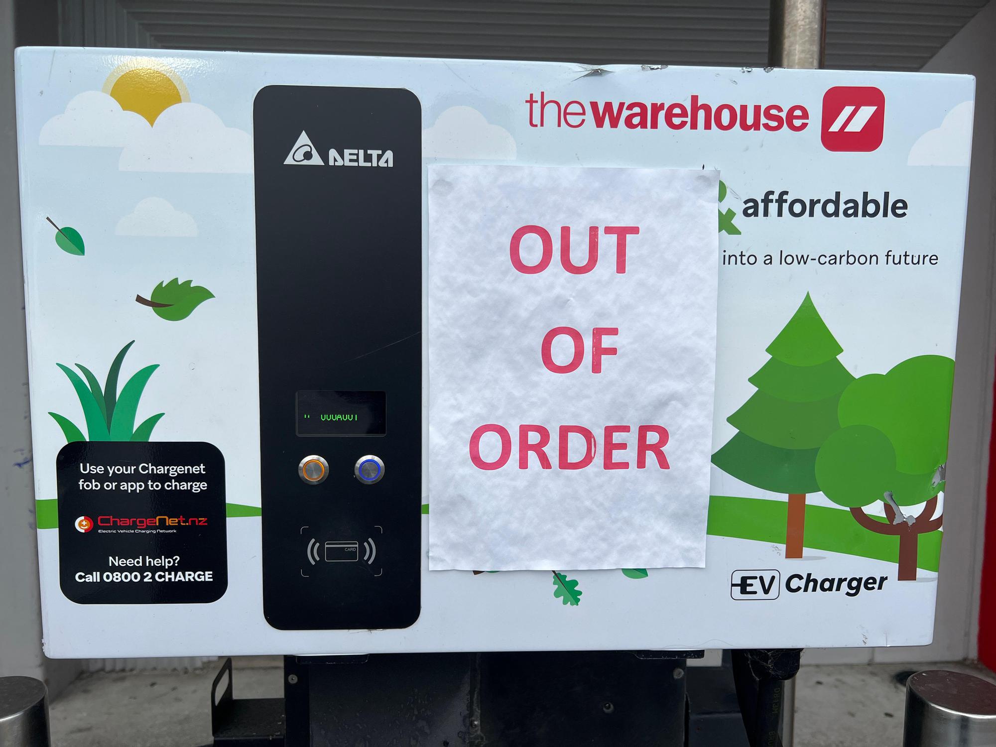 Dunedin South (The Warehouse) Dunedin, Otago EV Station