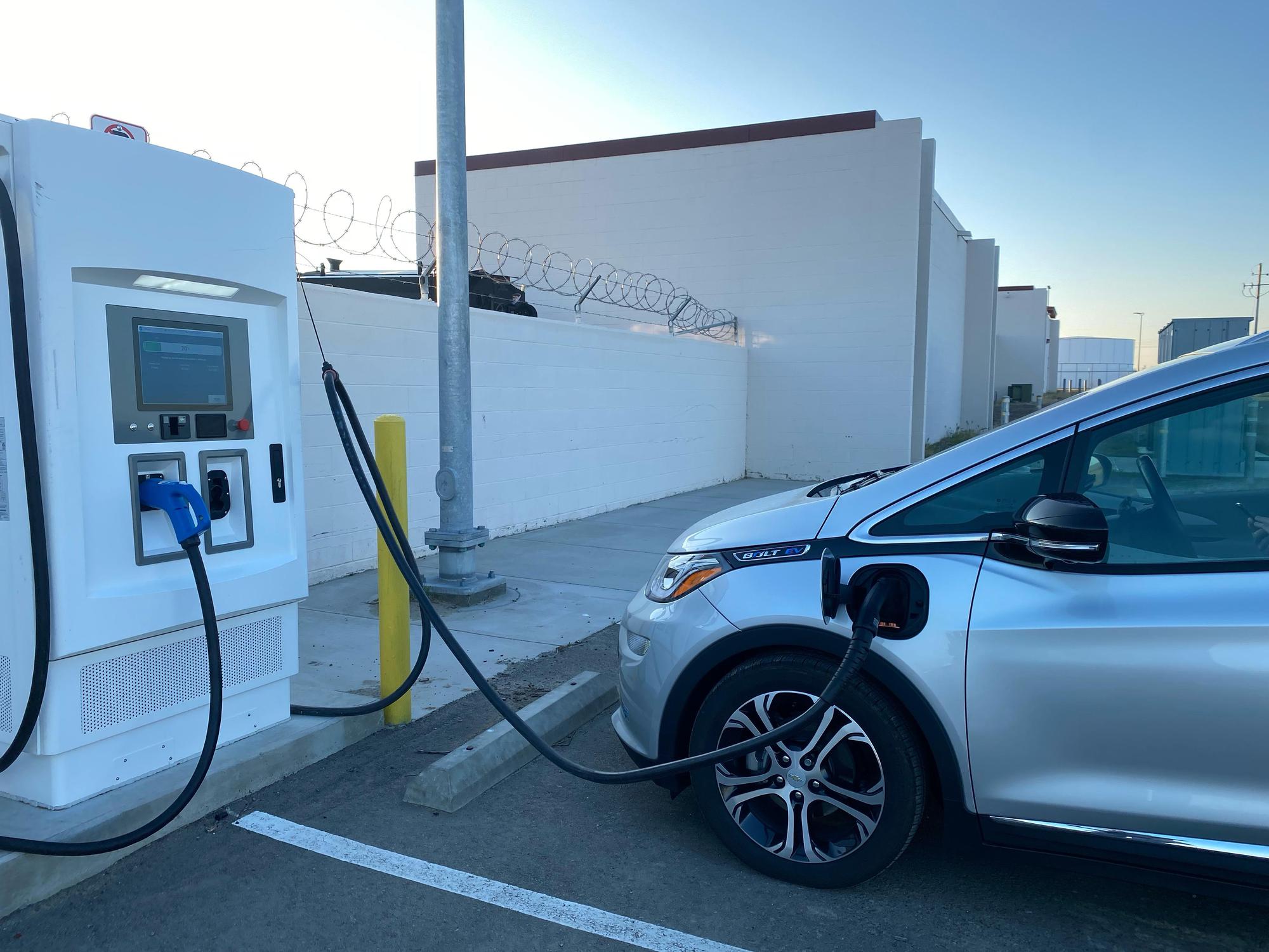 Kettleman City Maintenance Station Kettleman City, CA EV Station