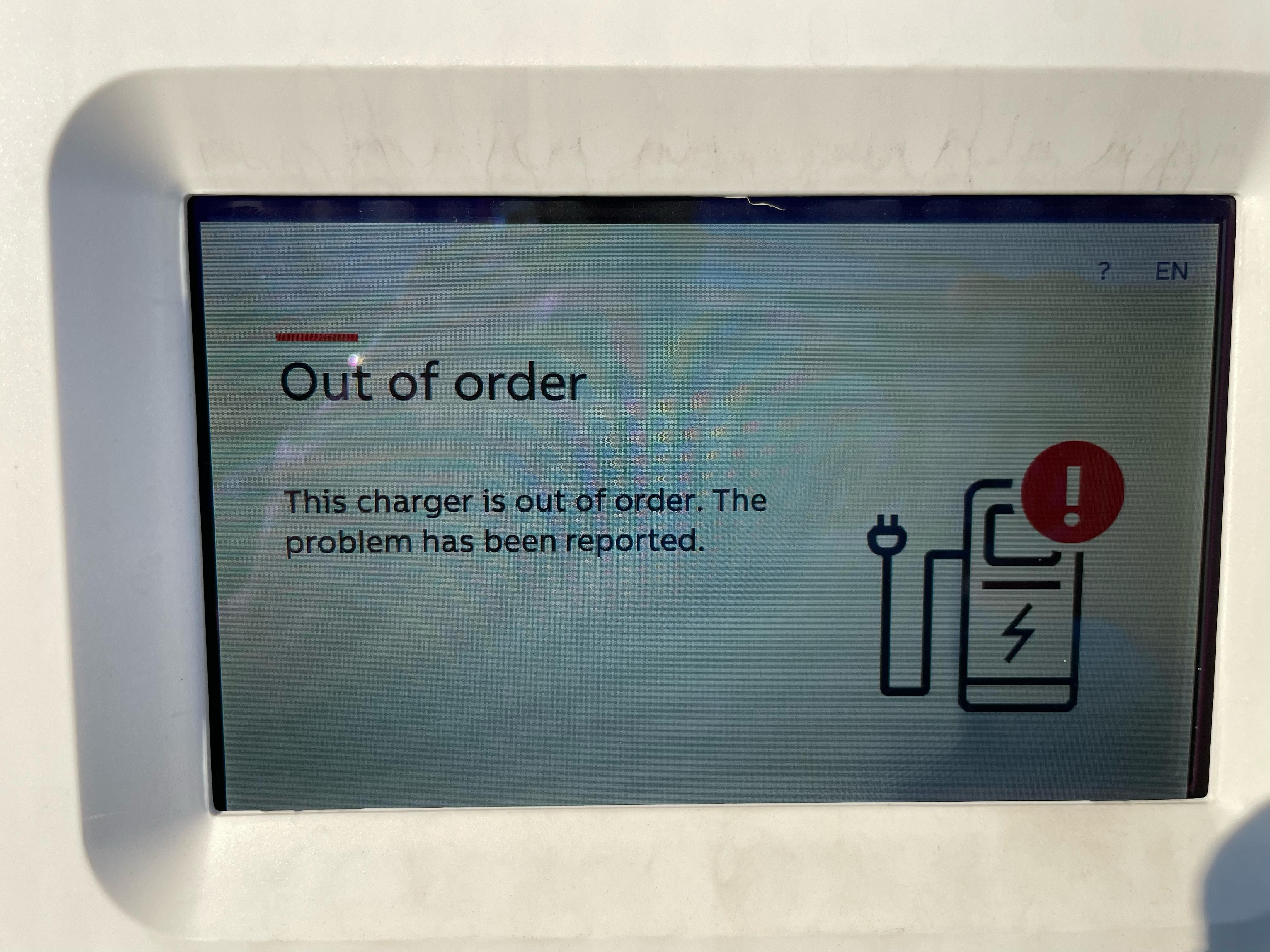 Premier Kia of Kenner Kenner, LA EV Station