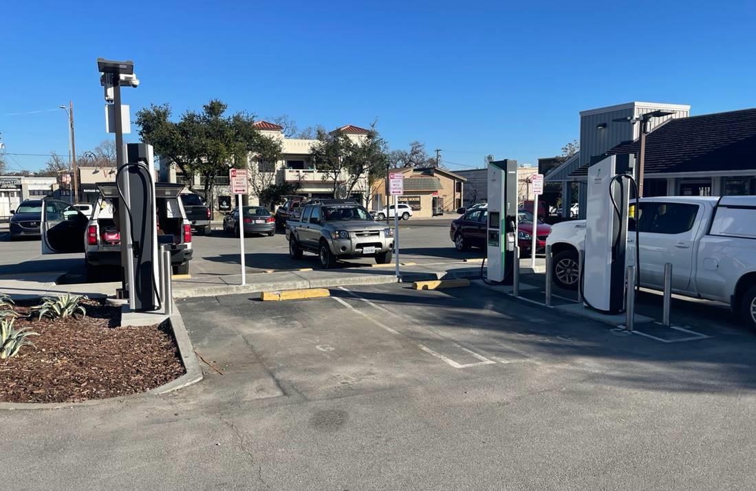 Paso Robles Bank of America Paso Robles, CA EV Station