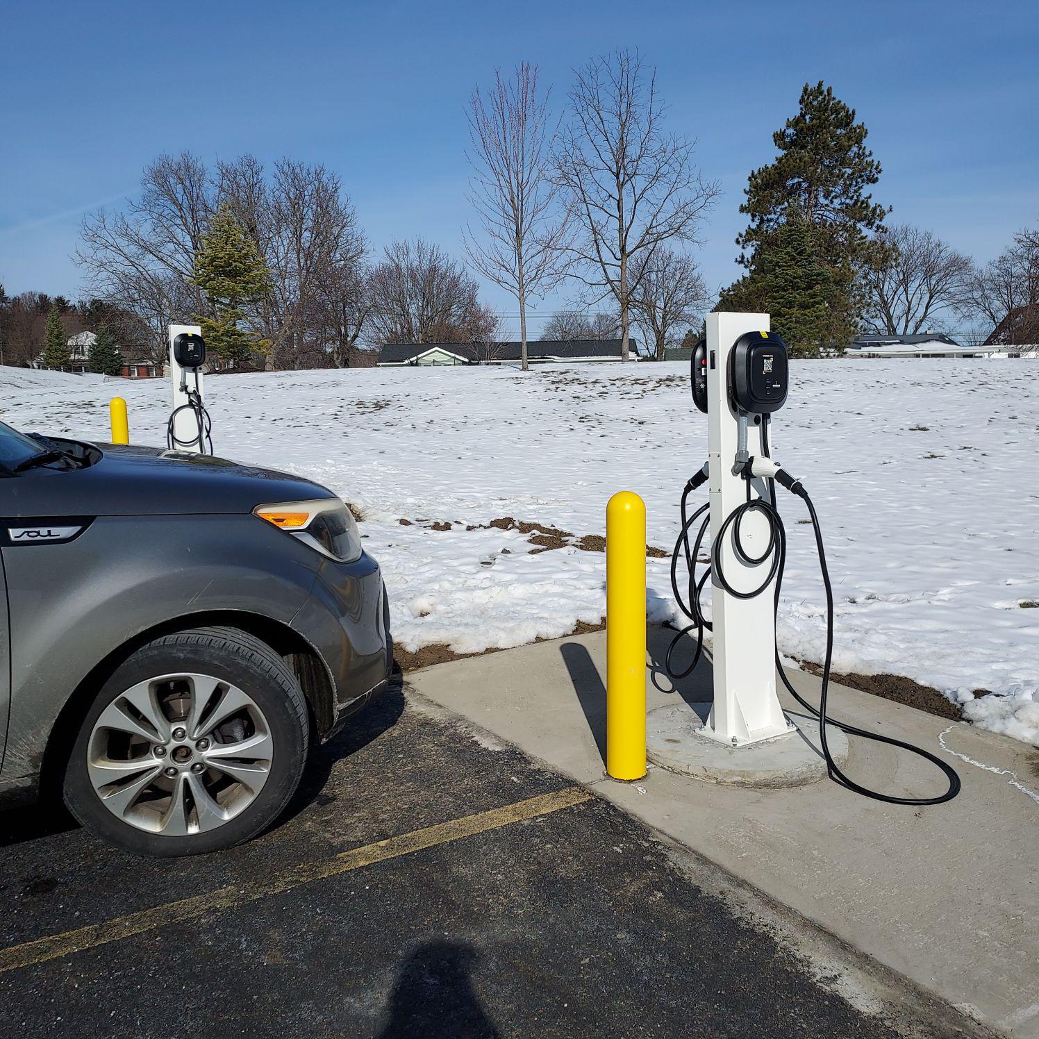 Colonial Manor Apartments Horseheads, NY EV Station