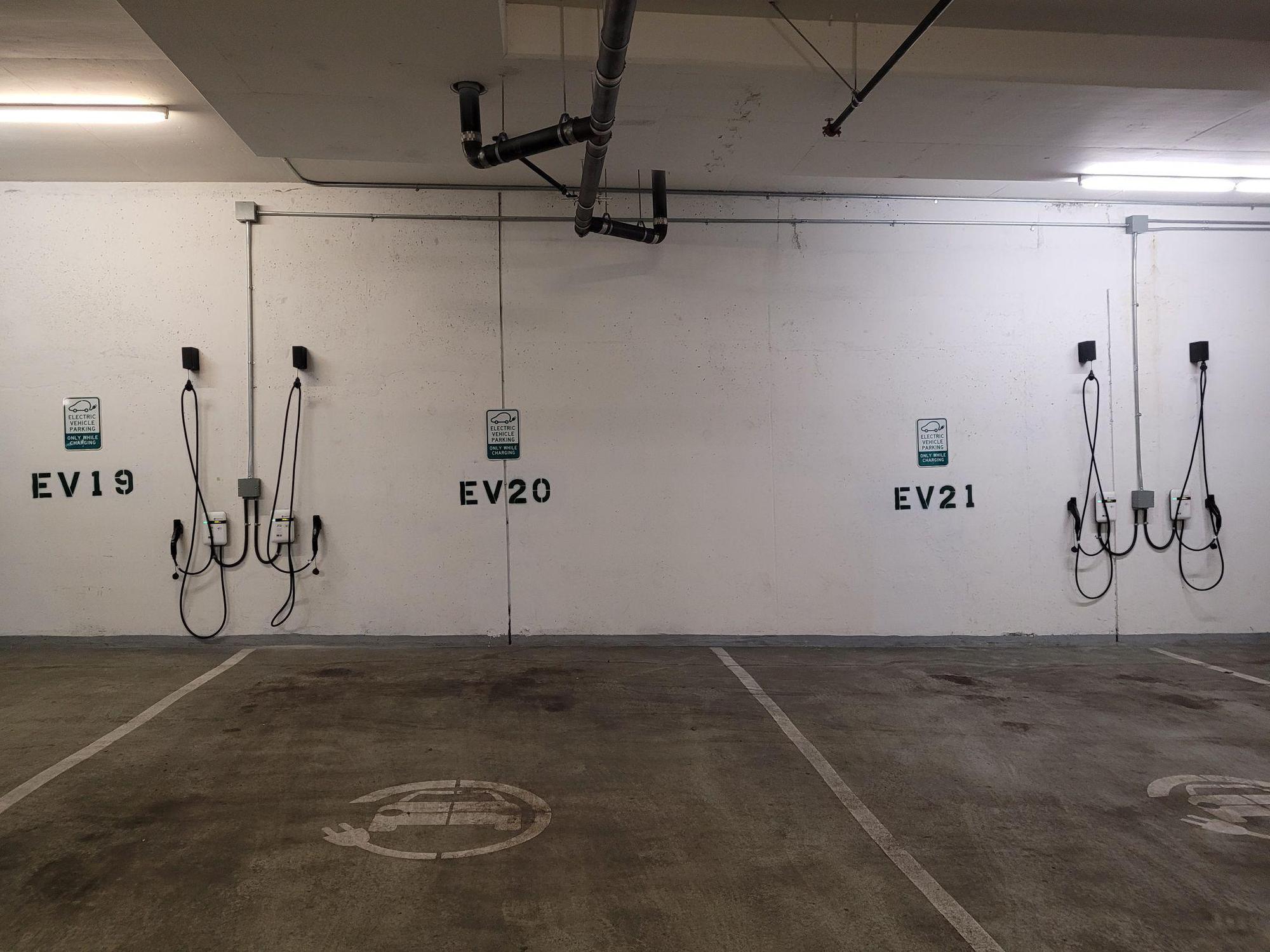 Parkside New Westminster, BC EV Station