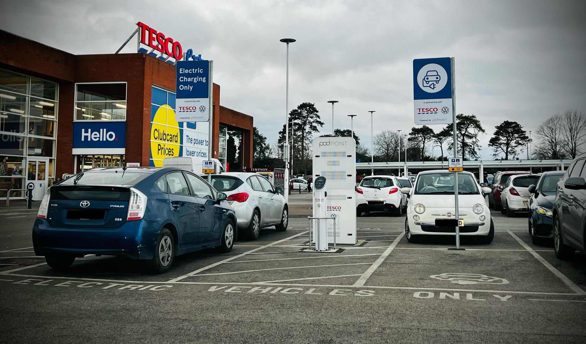 Tesco Extra Hemel Hempstead Jarman Way , Hemel Hempstead , HP2 4JS