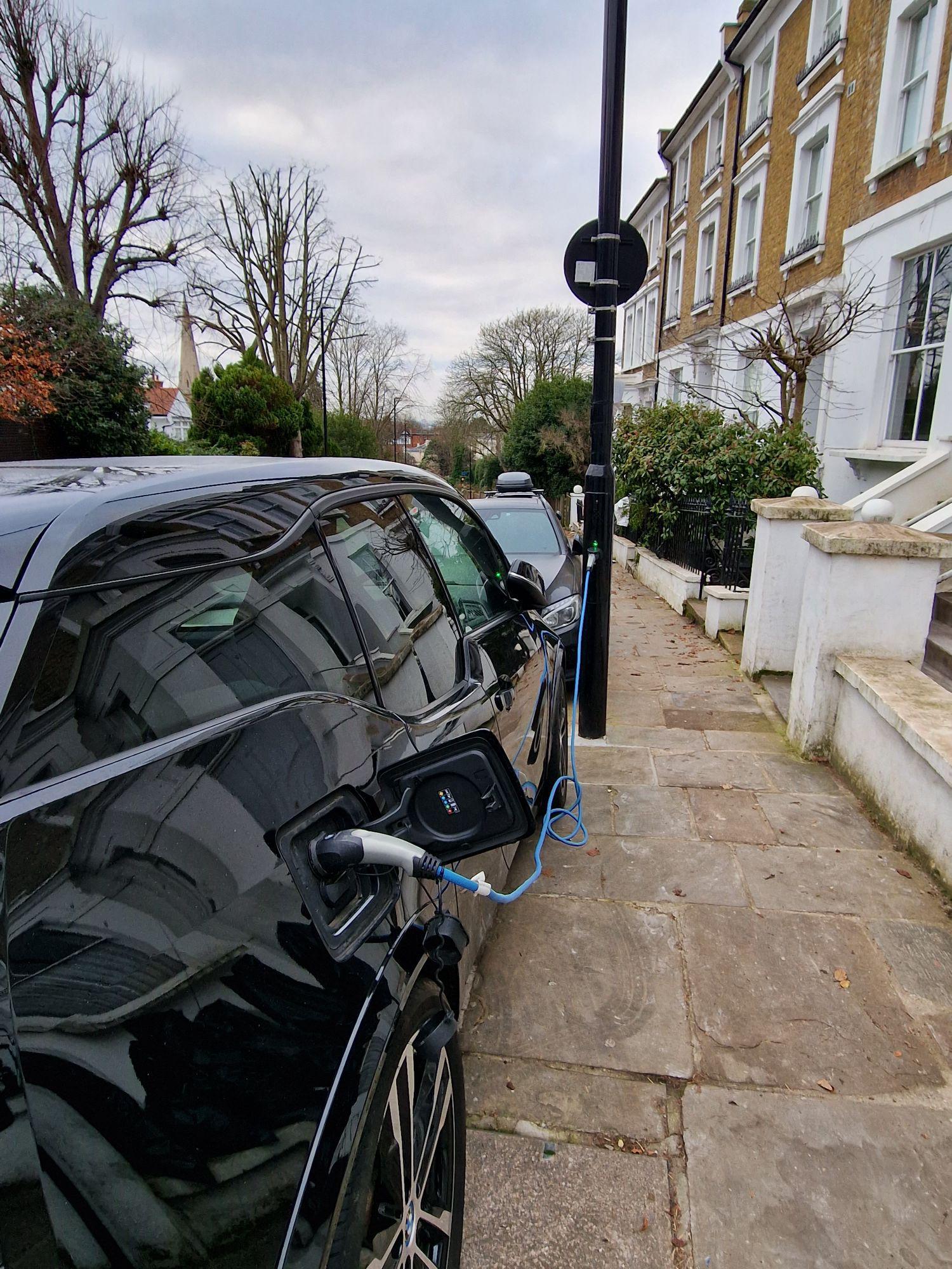 Highgate West Hill Parking 20 Highgate West Hill, London, N6 6NU, GBR EV Station