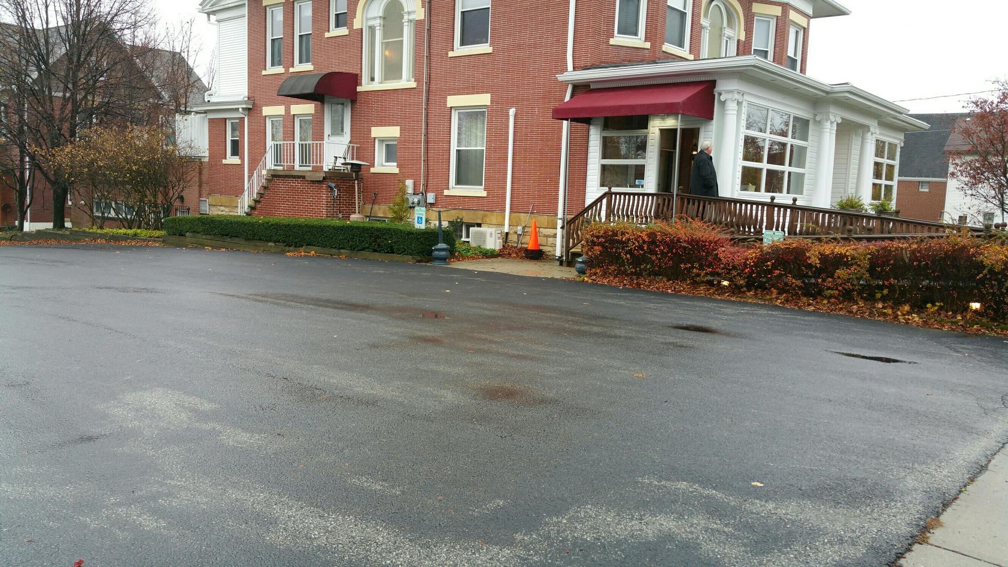 Askew Houser Funeral Home, Inc Ebensburg, PA EV Station