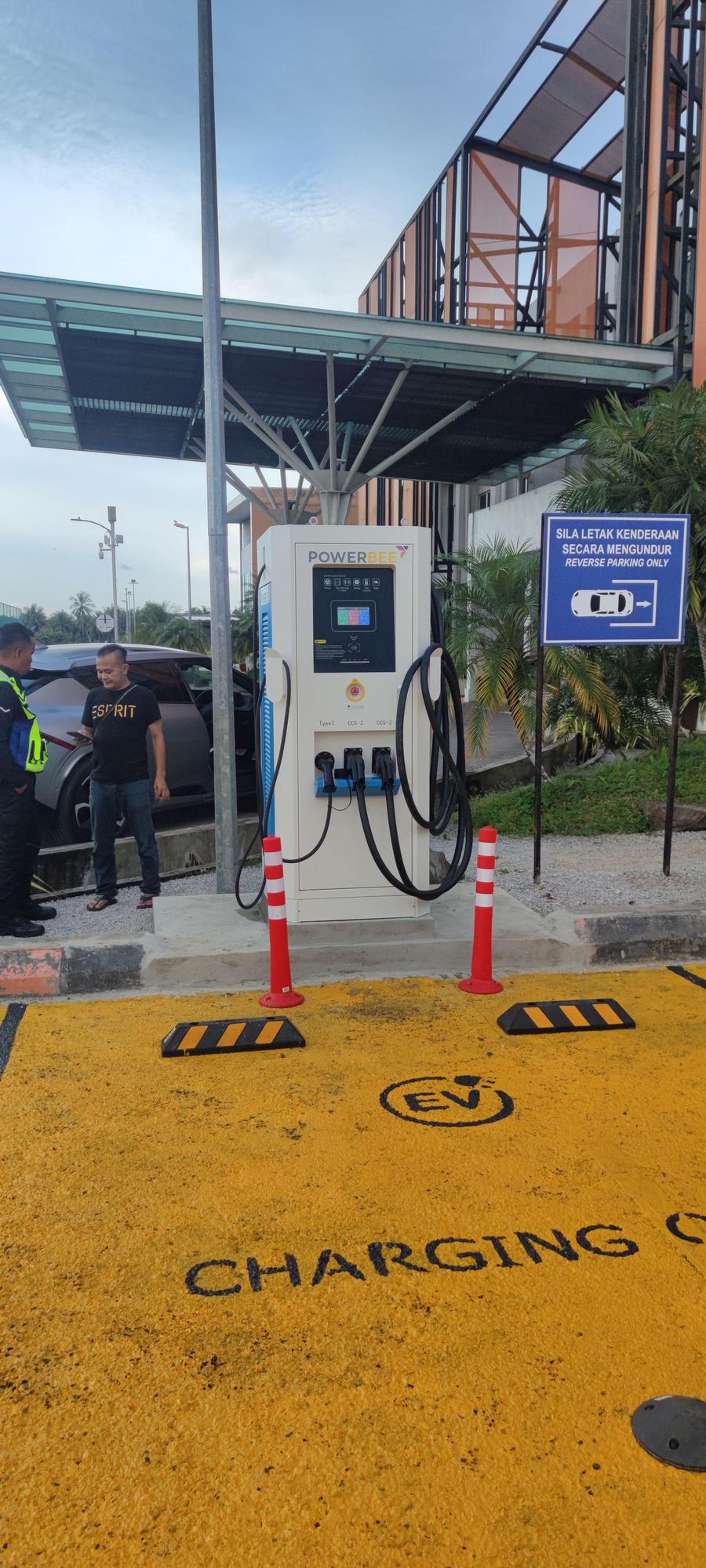 Powerbee CENTEXS (22 kW AC; 120 kW DC) Kuching, Sarawak EV Station