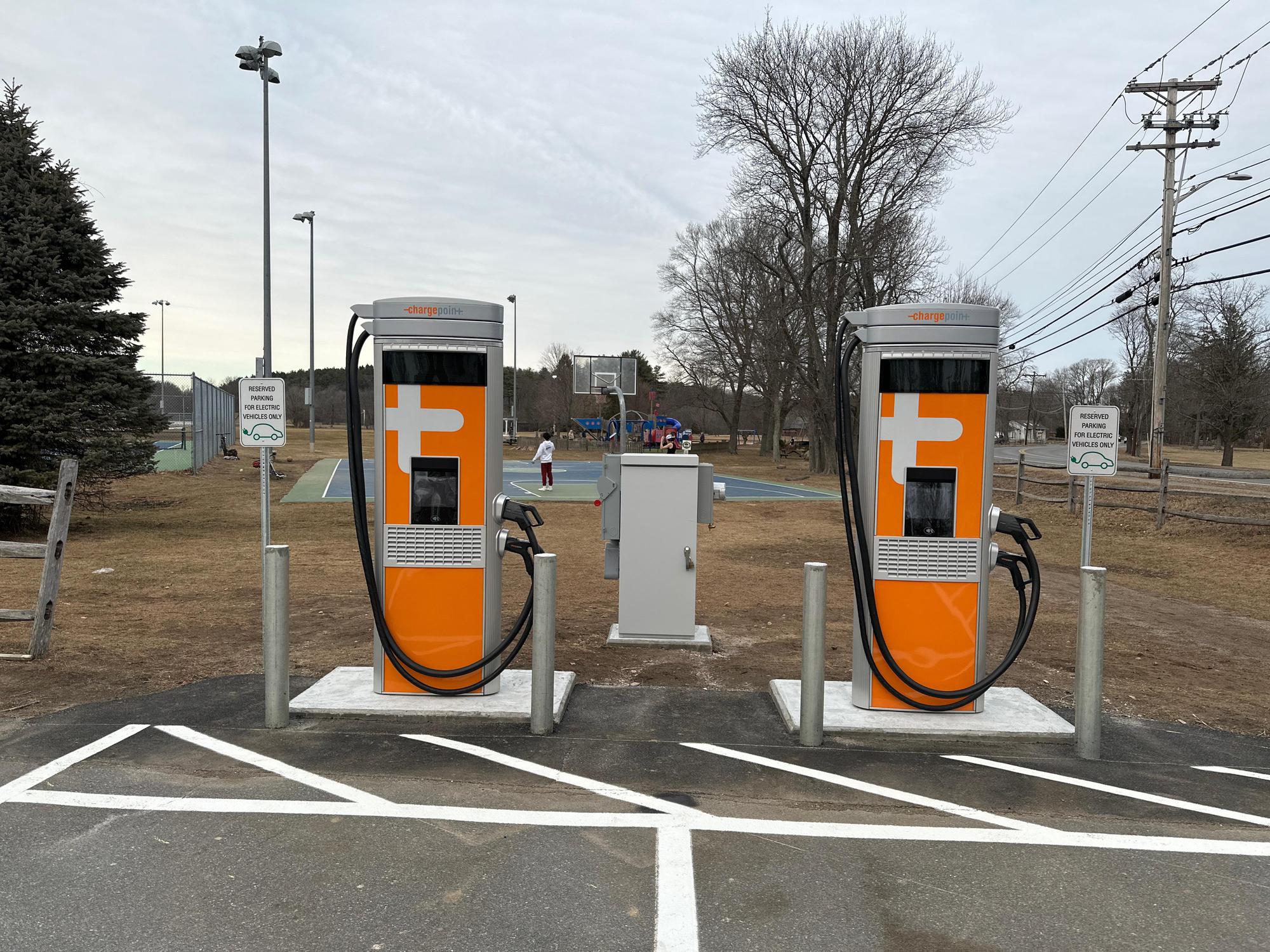 Patton Park Hamilton, MA EV Station