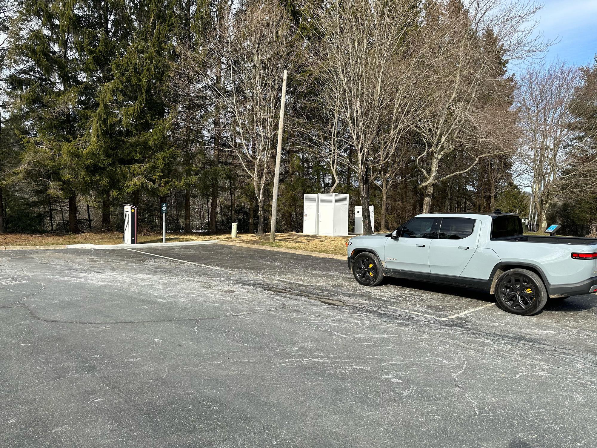 Tanger Outlets Blowing Rock Gap Factory Blowing Rock, NC EV Station