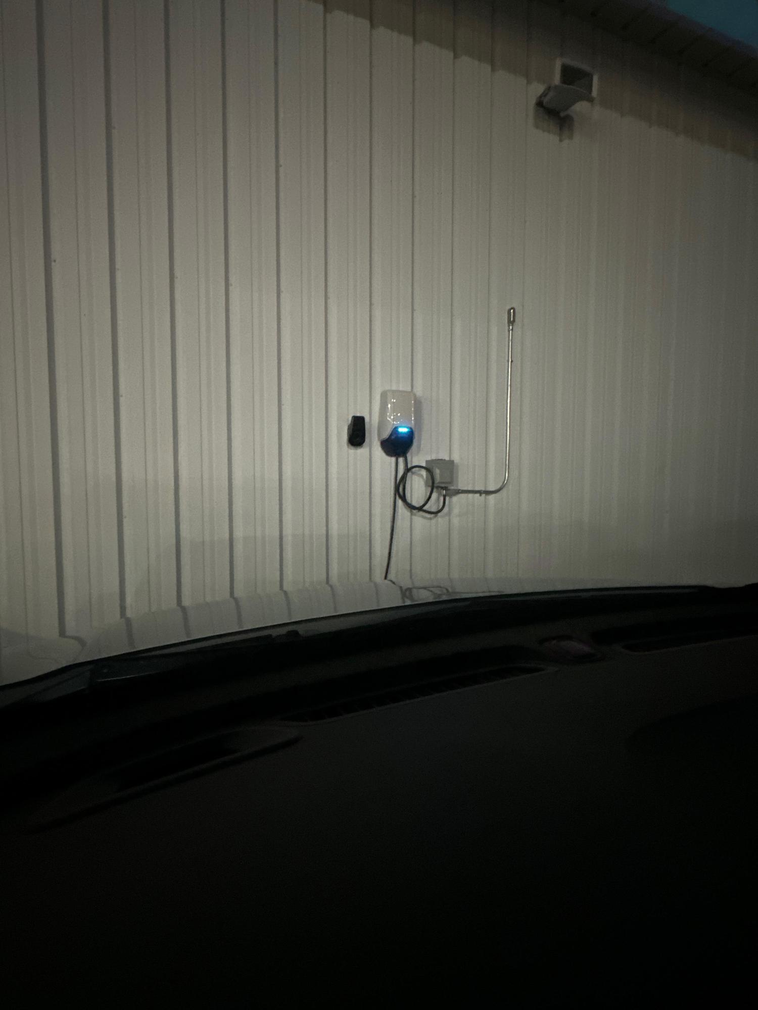 Keith White Ford Lincoln MS EV Station