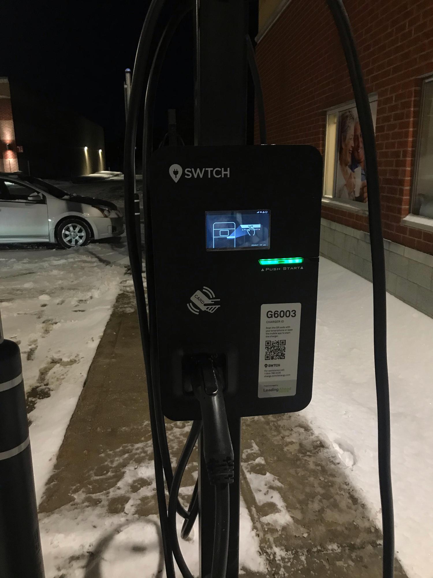 SAQ Gatineau, QC EV Station