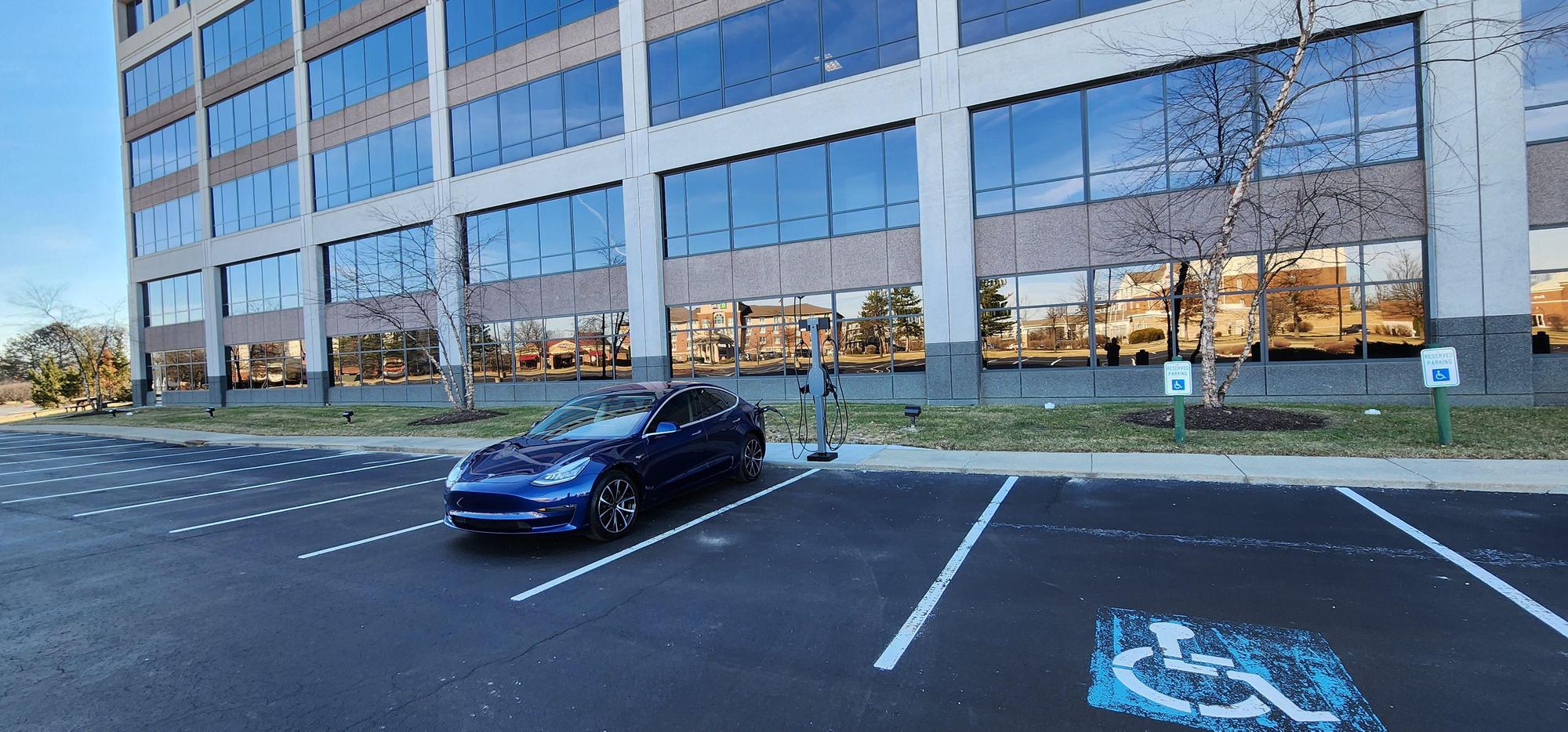 Deerfield Crossings Mason, OH EV Station