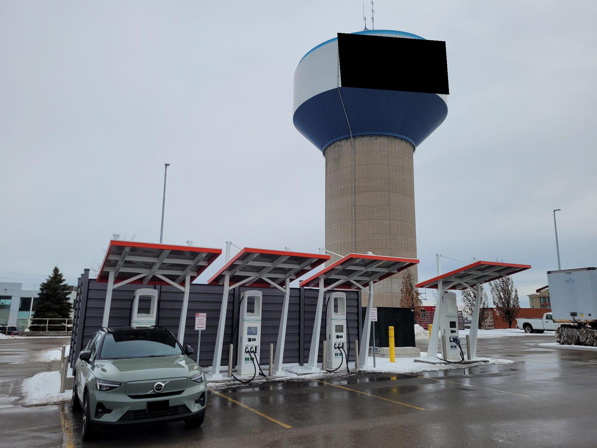 Canadian Tire Barrie South Barrie, ON EV Station