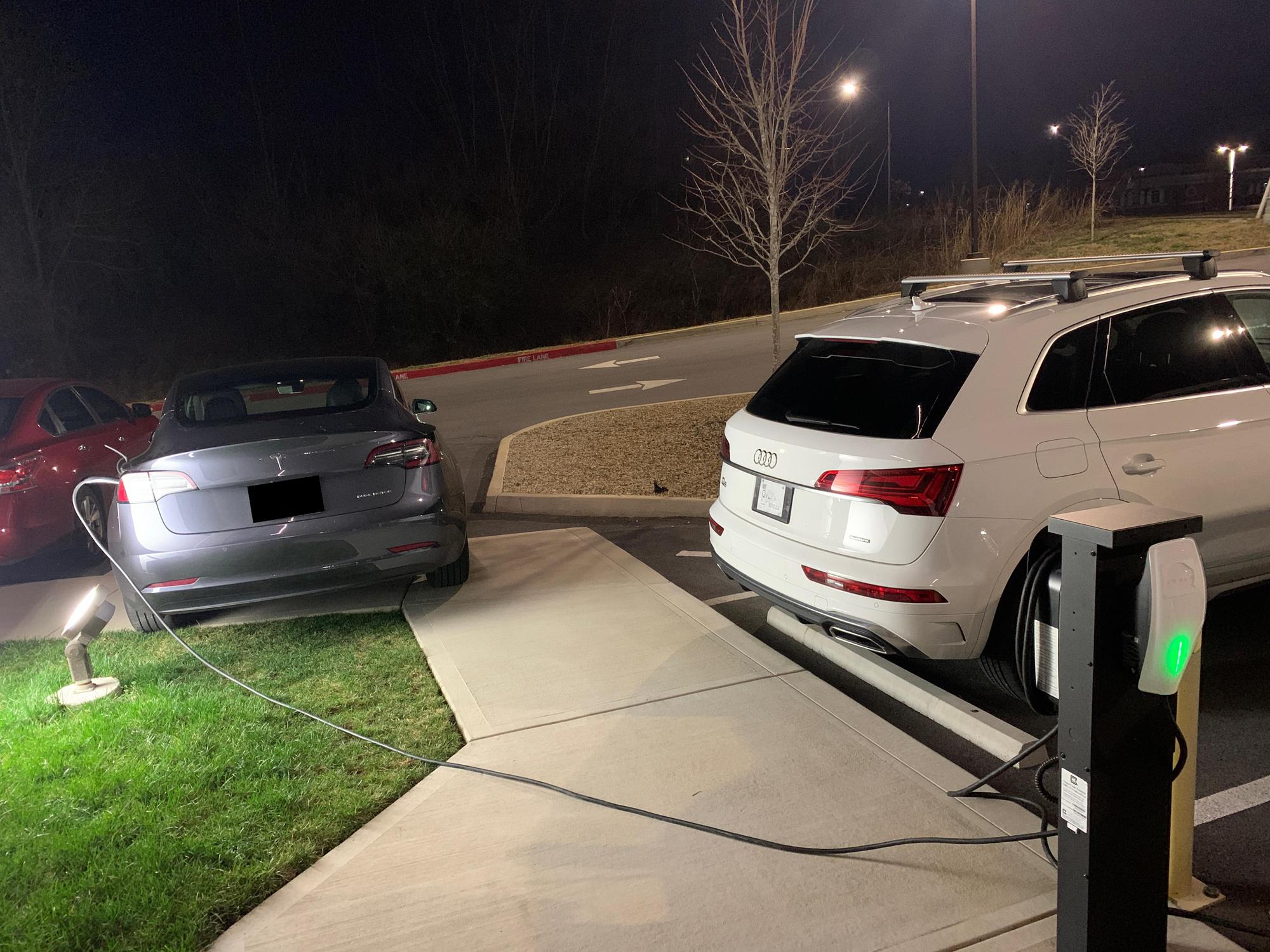 Home2 Suites by Hilton Johnson City, TN EV Station