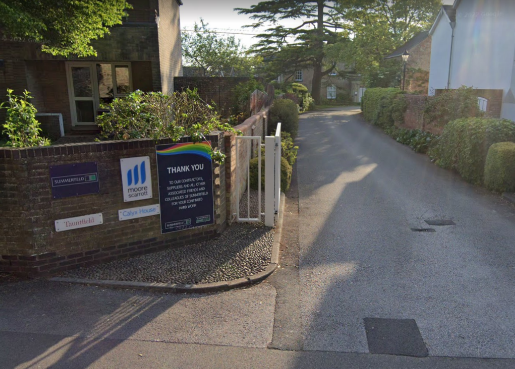 Tauntfield Tauntfield Lodge, South Rd, Taunton , TA1 3ND ,UK EV Station