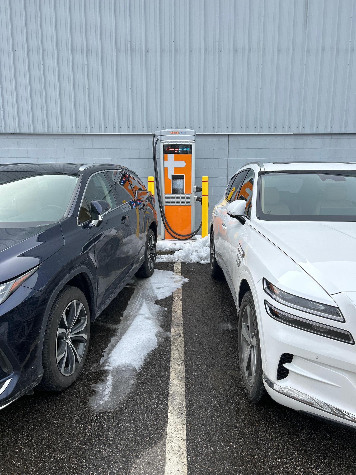 Herb Chambers Hyundai of Auburn Auburn, MA EV Station