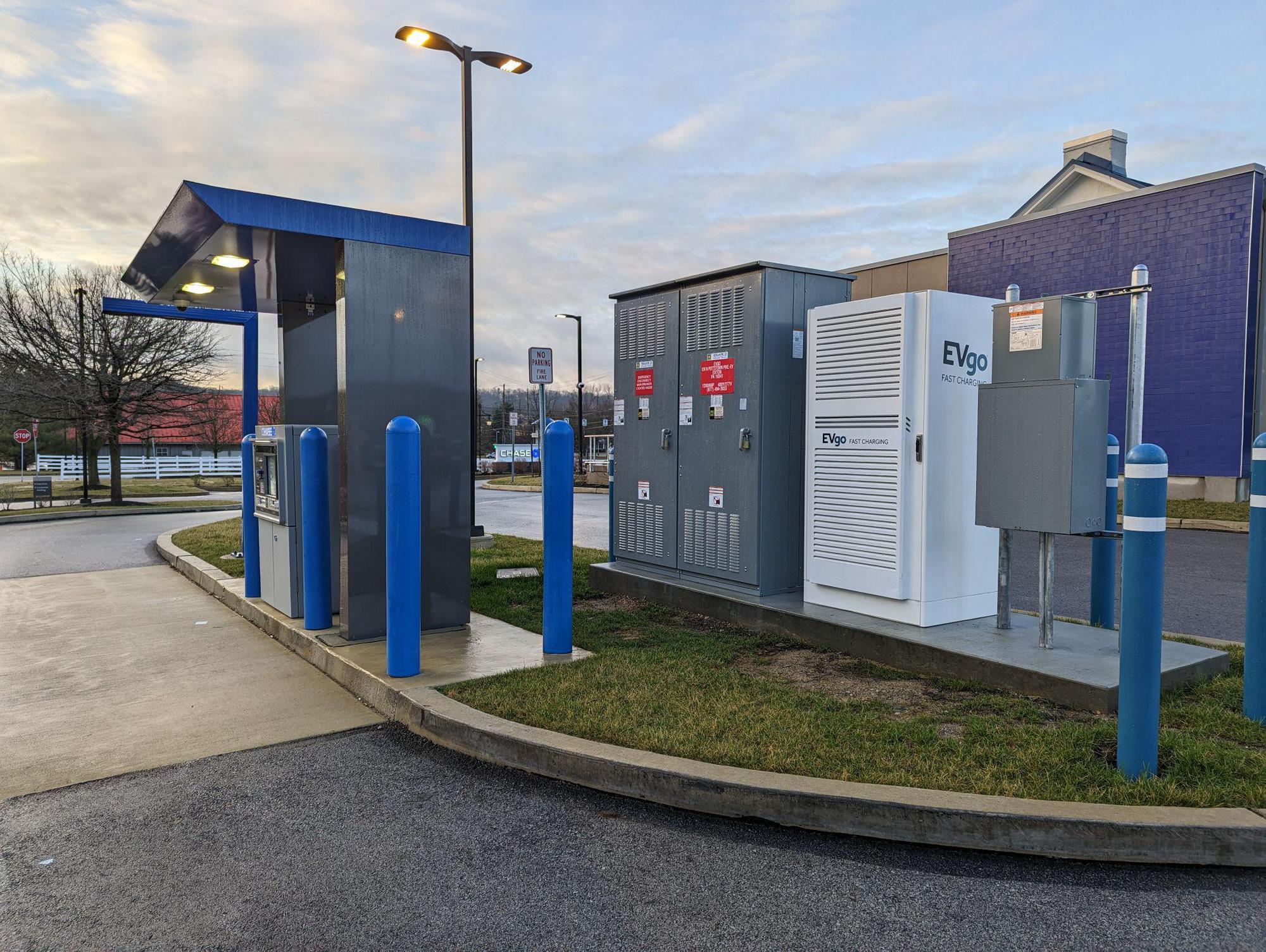 Chase Bank Exton, PA EV Station