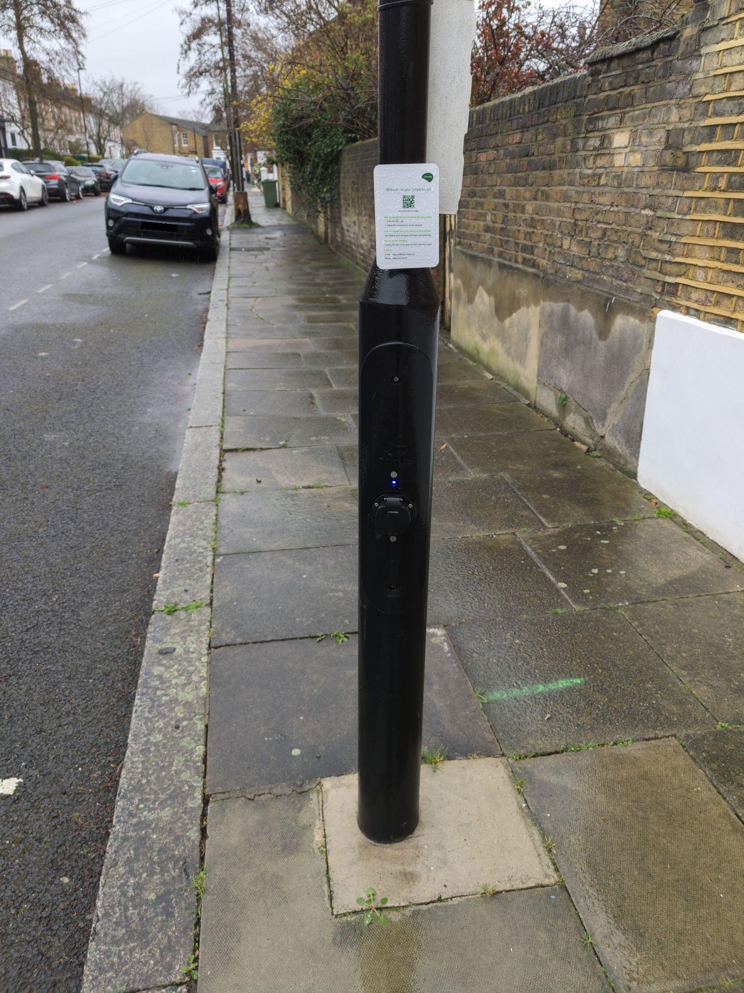 24 Bicknell Road Parking 24 Bicknell Road, London, SE5 9AU, GBR EV