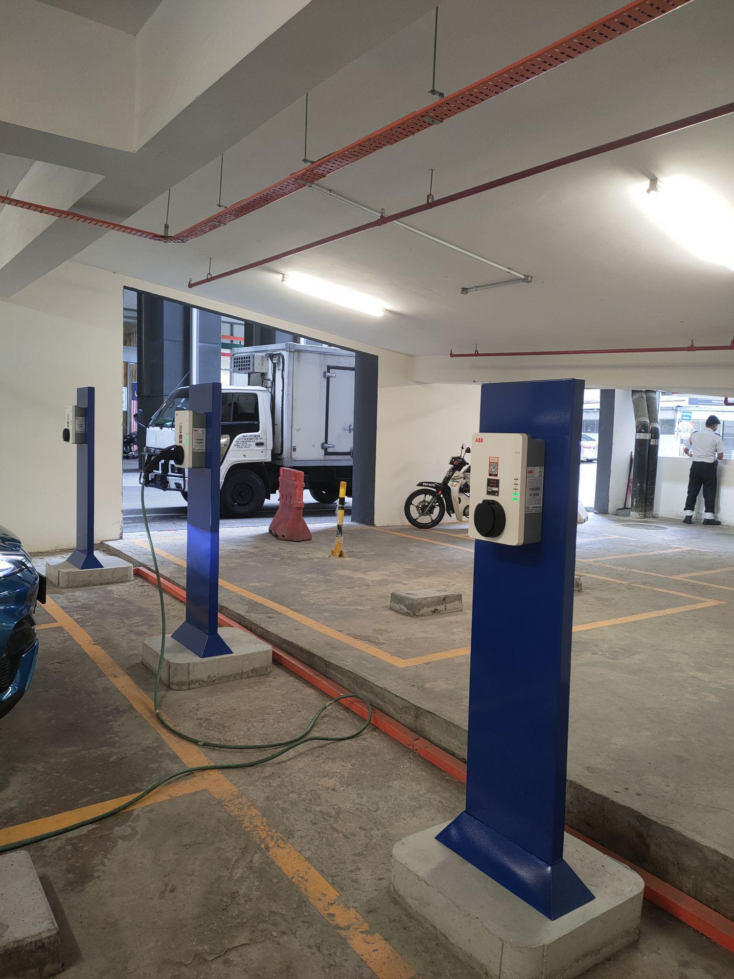 Parkroyal Collection Kuala Lumpur (22 kW AC) Kuala Lumpur, Wilayah