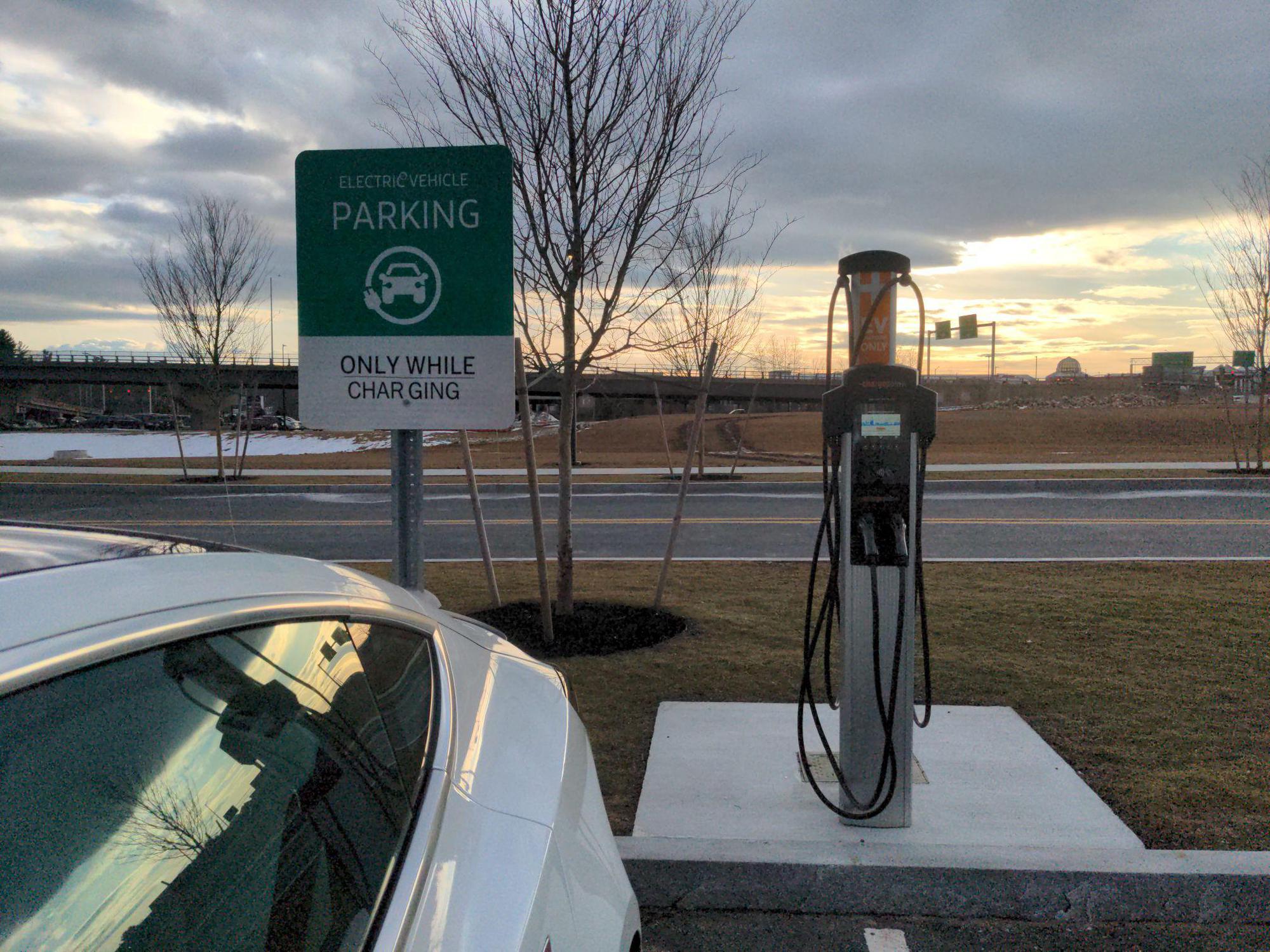 Mass General Brigham Integrated Care Salem, NH EV Station