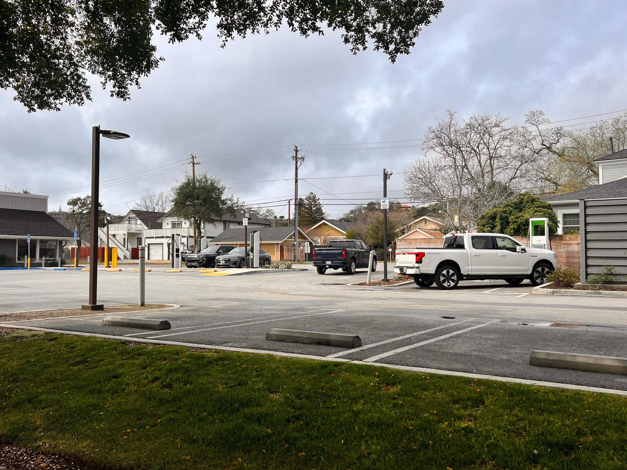 Paso Robles Bank of America Paso Robles, CA EV Station