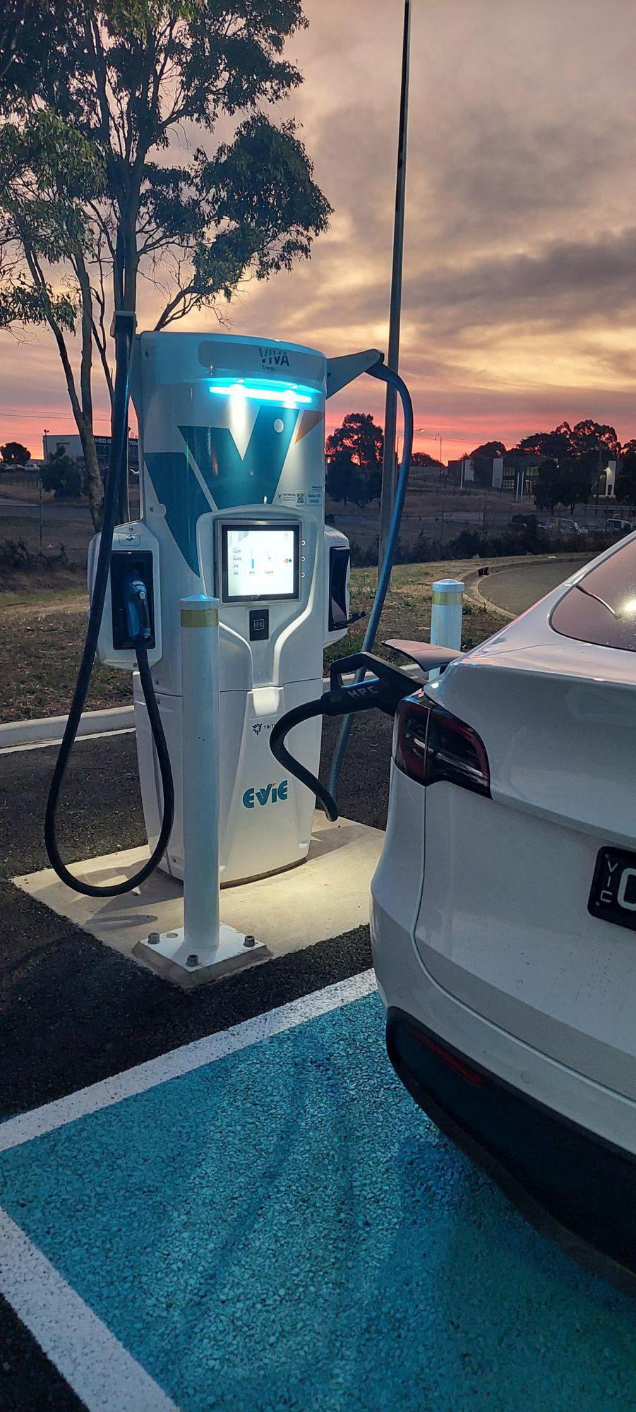 Shell Coles Express Warrenheip Warrenheip, VIC EV Station