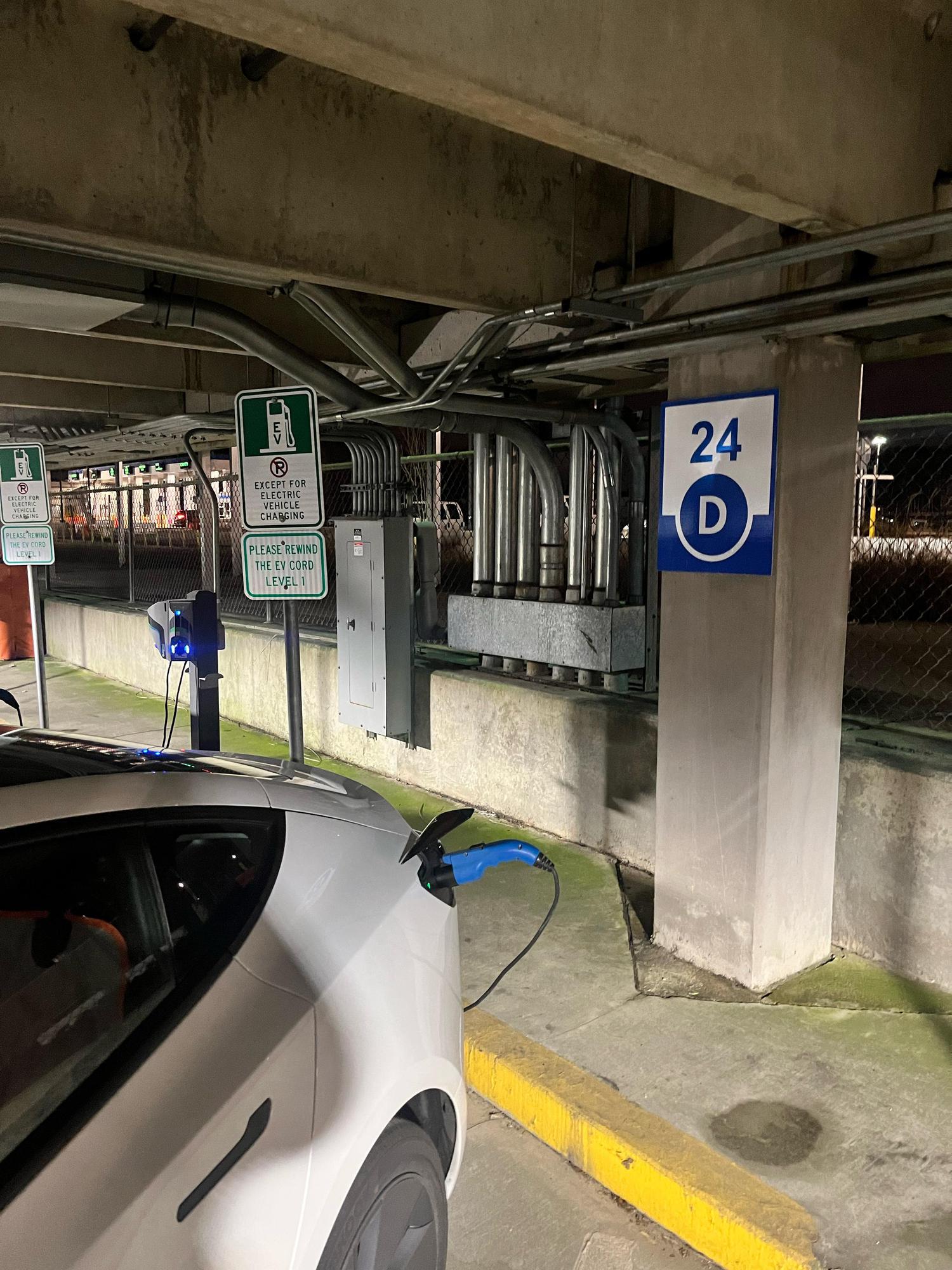 Atlanta Airport Domestic South Terminal Daily Deck | Atlanta, GA | EV ...