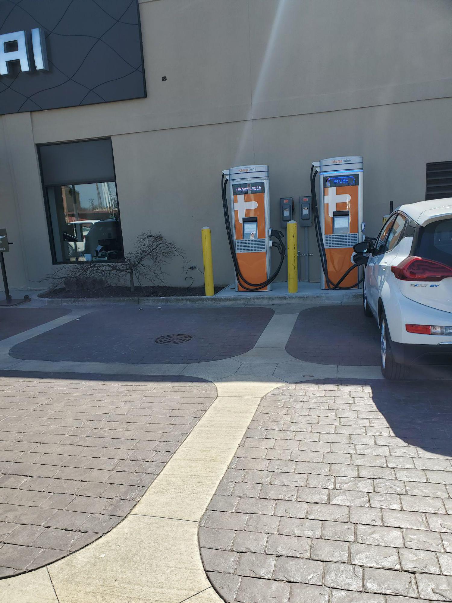 KC Summers Hyundai Genesis Mattoon, IL EV Station