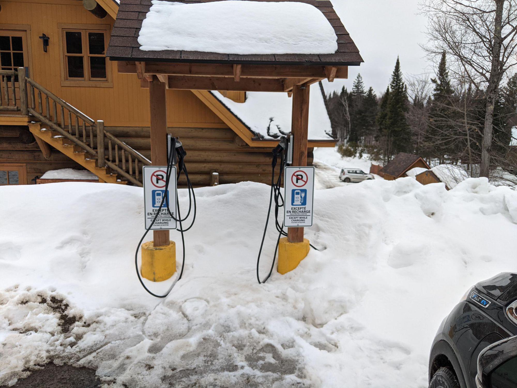 Fiddler Lake Resort MilleIsles, QC EV Station