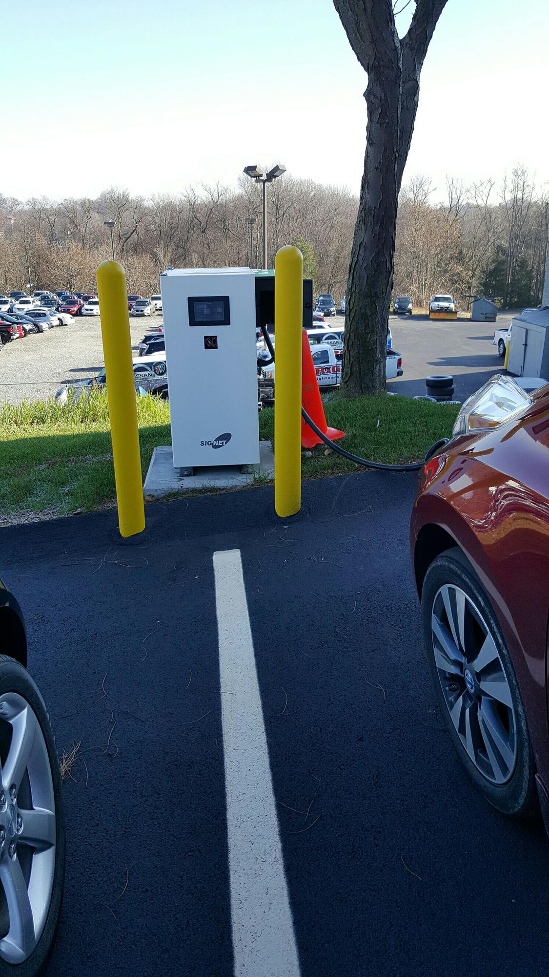 Wright Automotive Group Nissan Wexford, PA EV Station