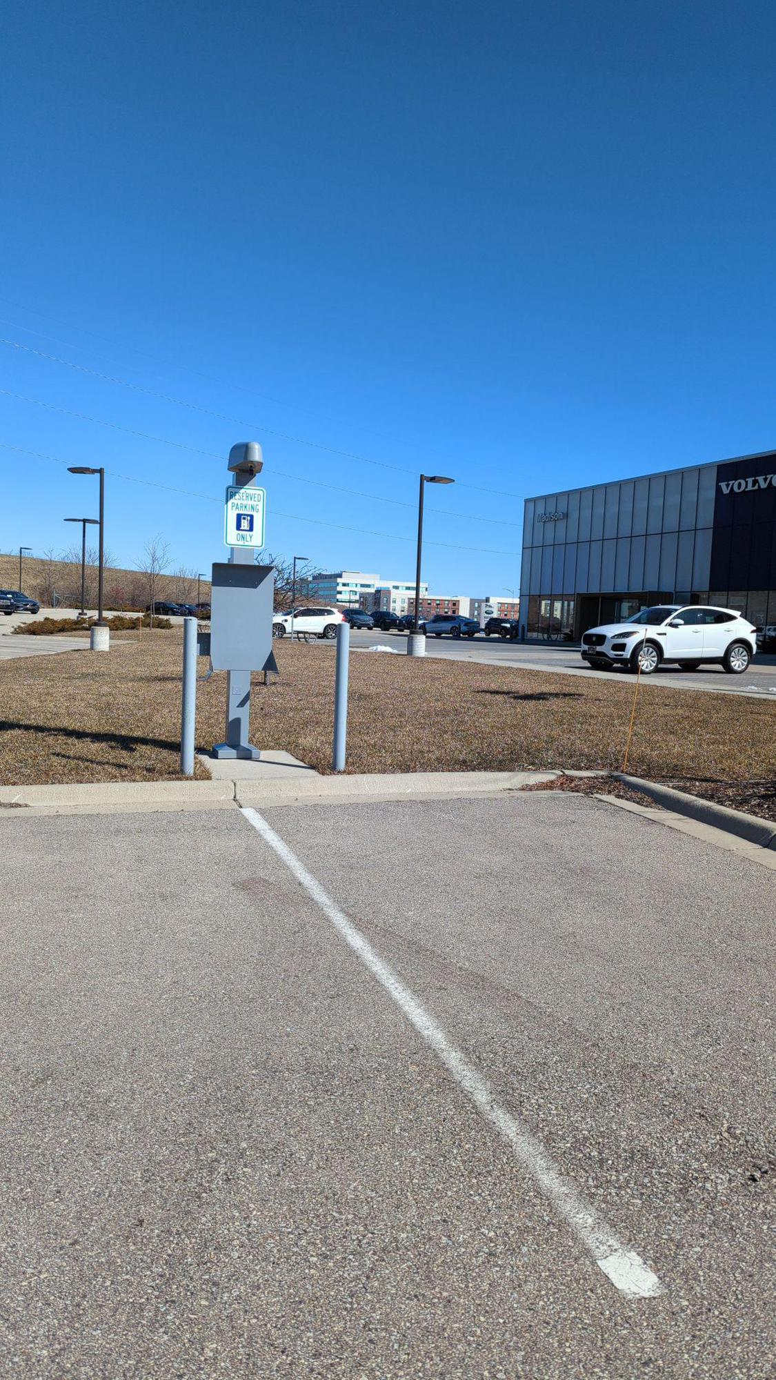 Fields Jaguar Land Rover Volvo Madison Madison, WI EV Station