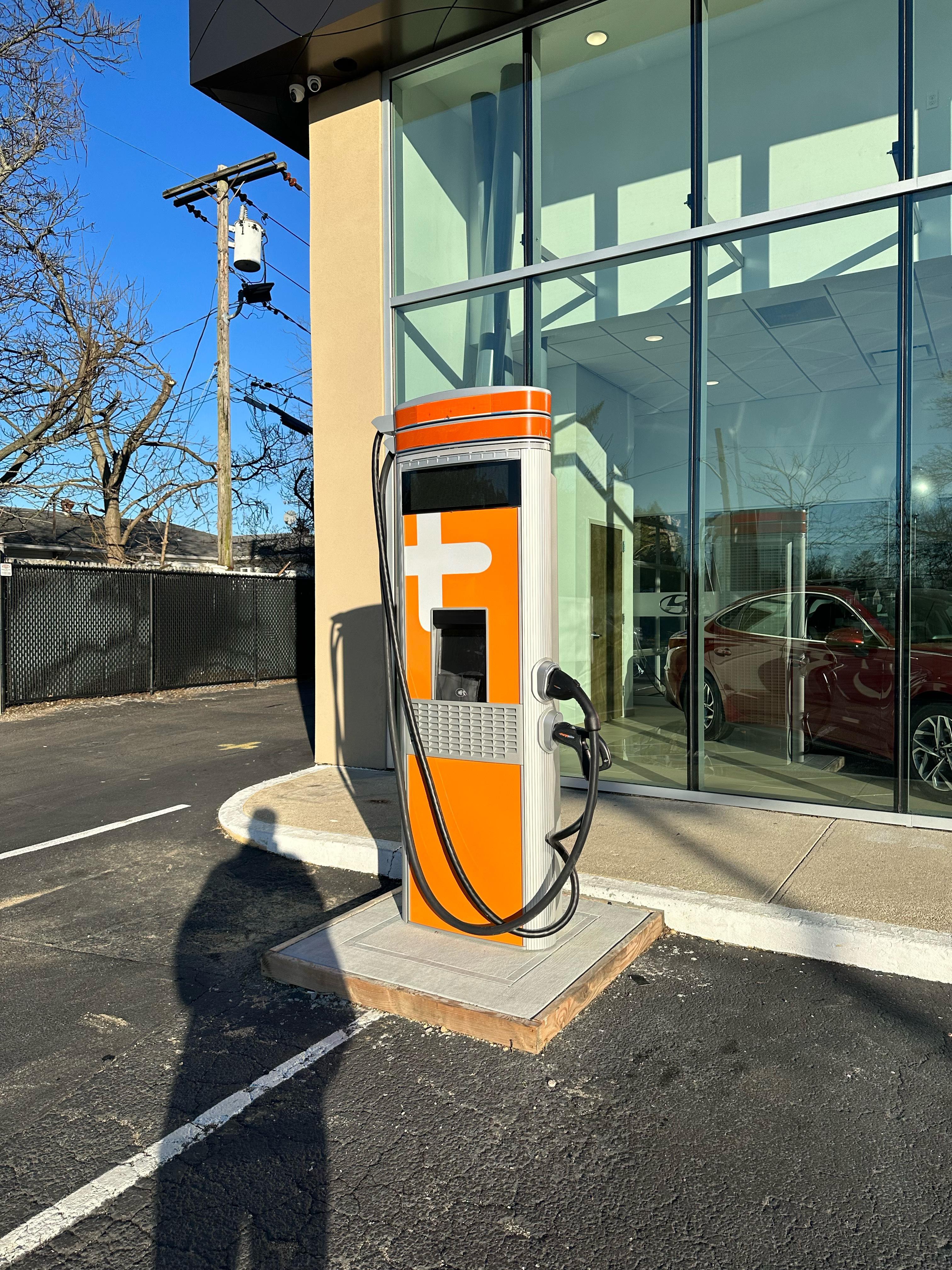 Advantage Hyundai Hicksville, NY EV Station
