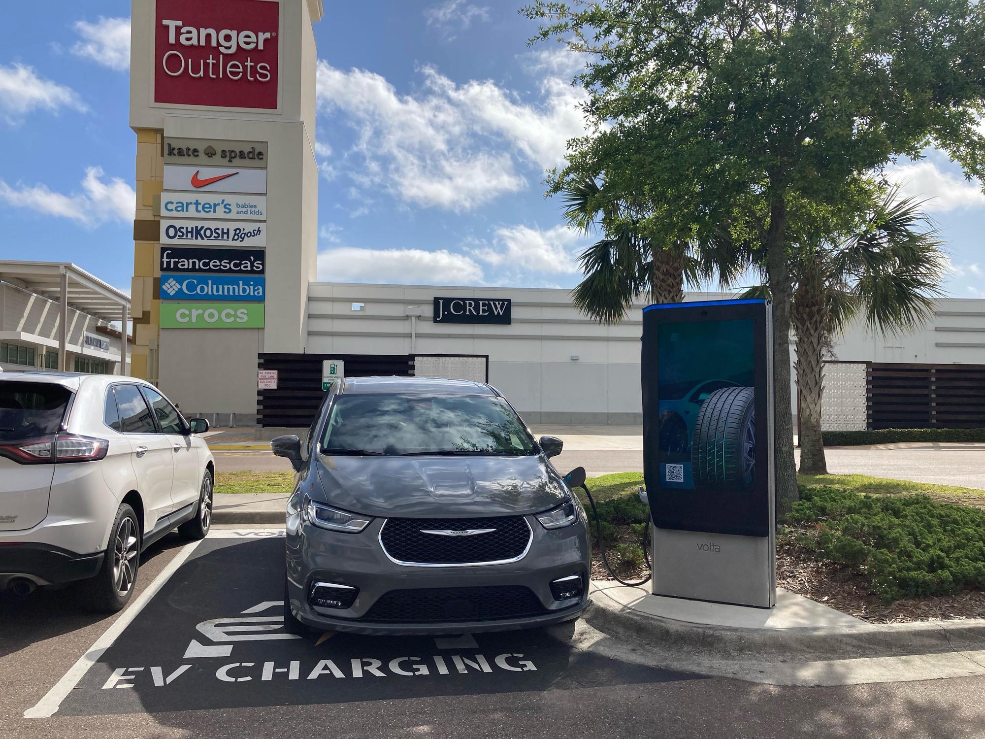 Tanger Outlets Daytona Beach Old Navy Outlet Daytona Beach, FL EV