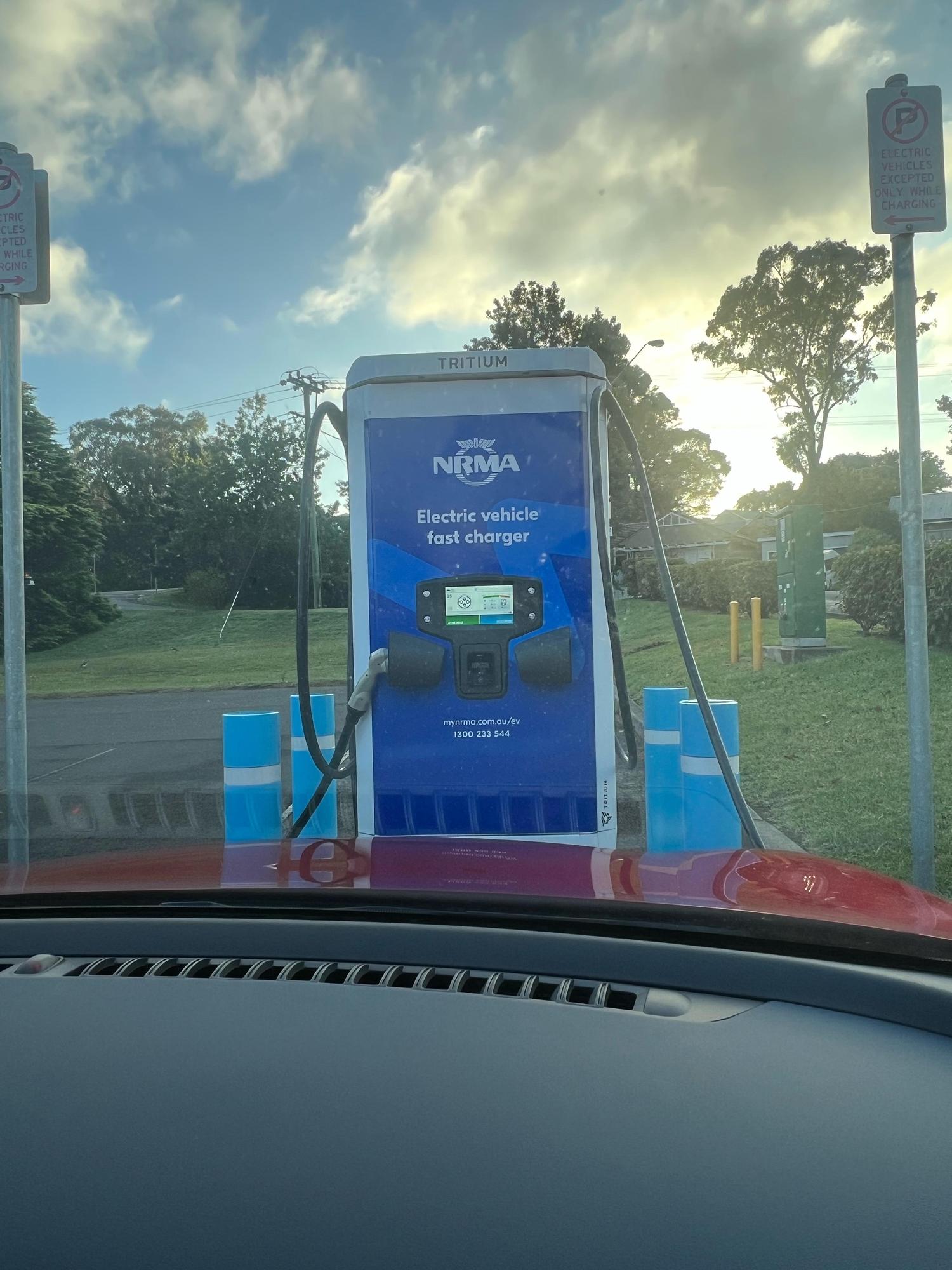 Mittagong RSL Car Park Mittagong, NSW EV Station