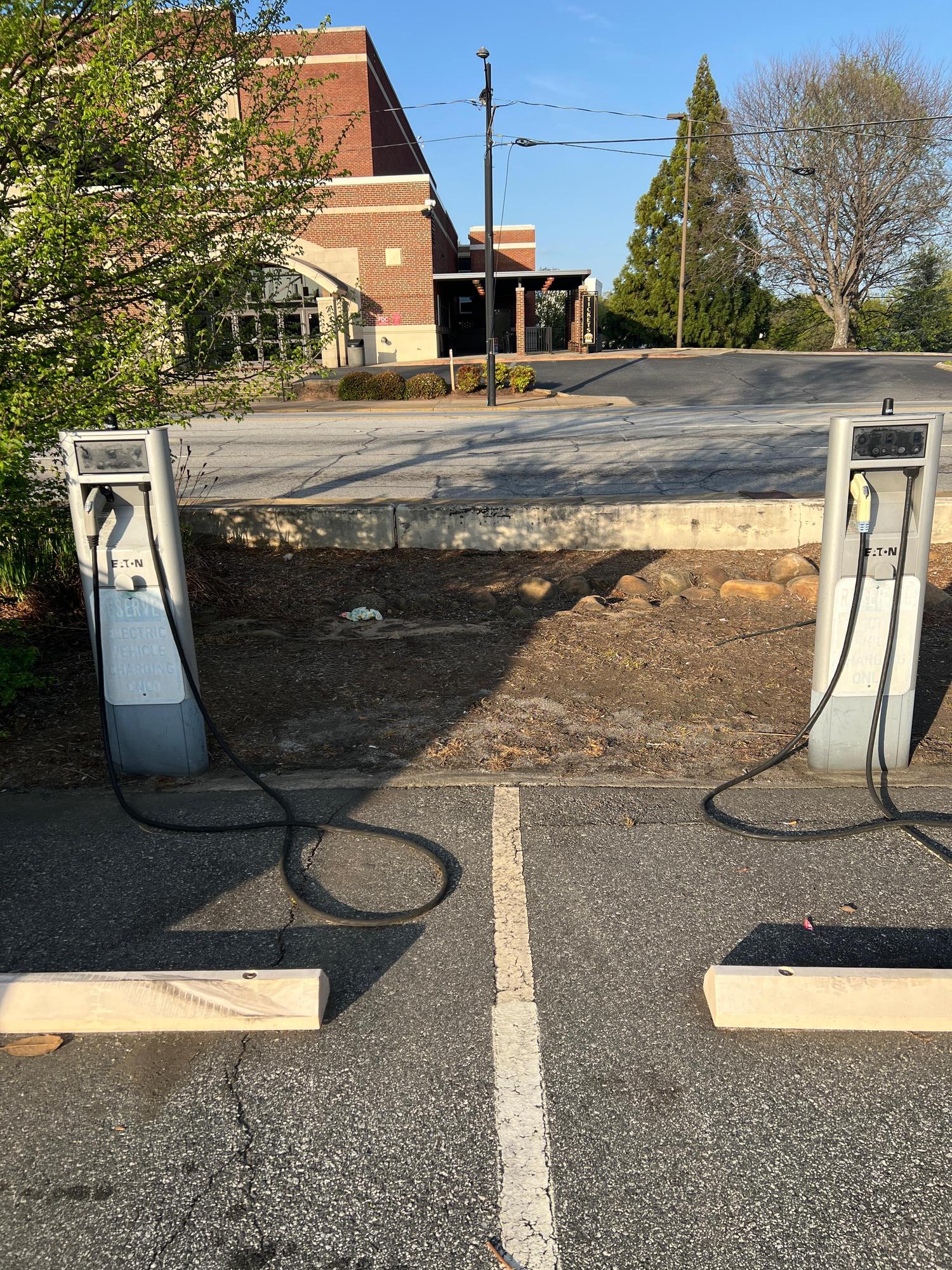 Spartanburg Administration Building Spartanburg, SC EV Station