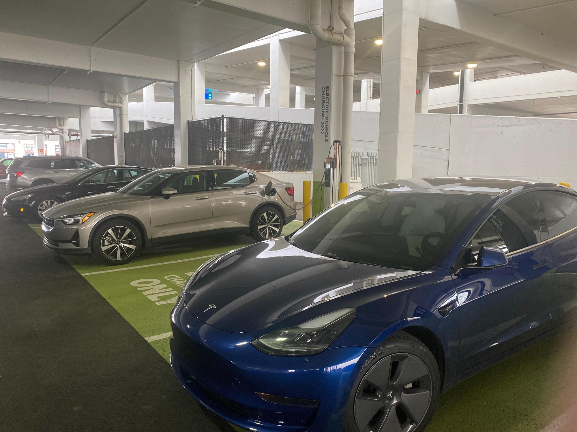 Easton Garage Macy's Columbus, OH EV Station