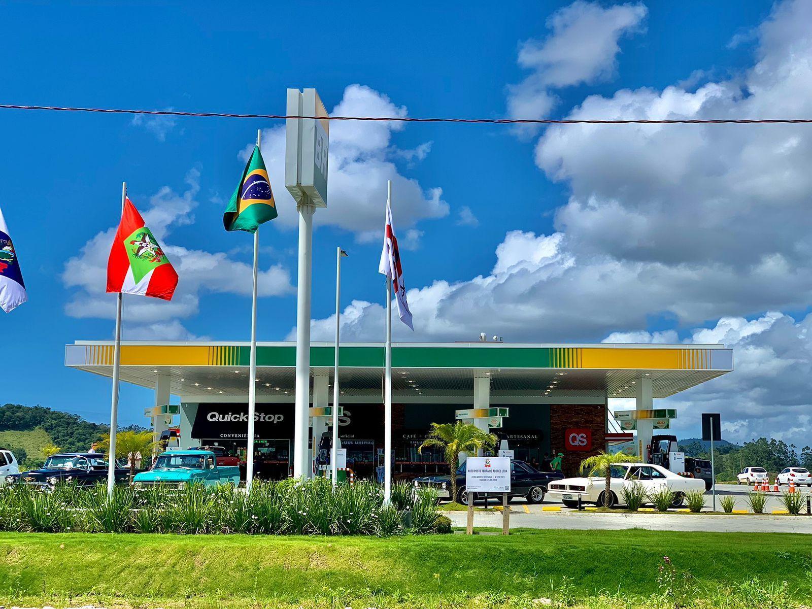 QuickStop Posto Boutique Rodovia Ingo Hering, s/n KM18 Pista