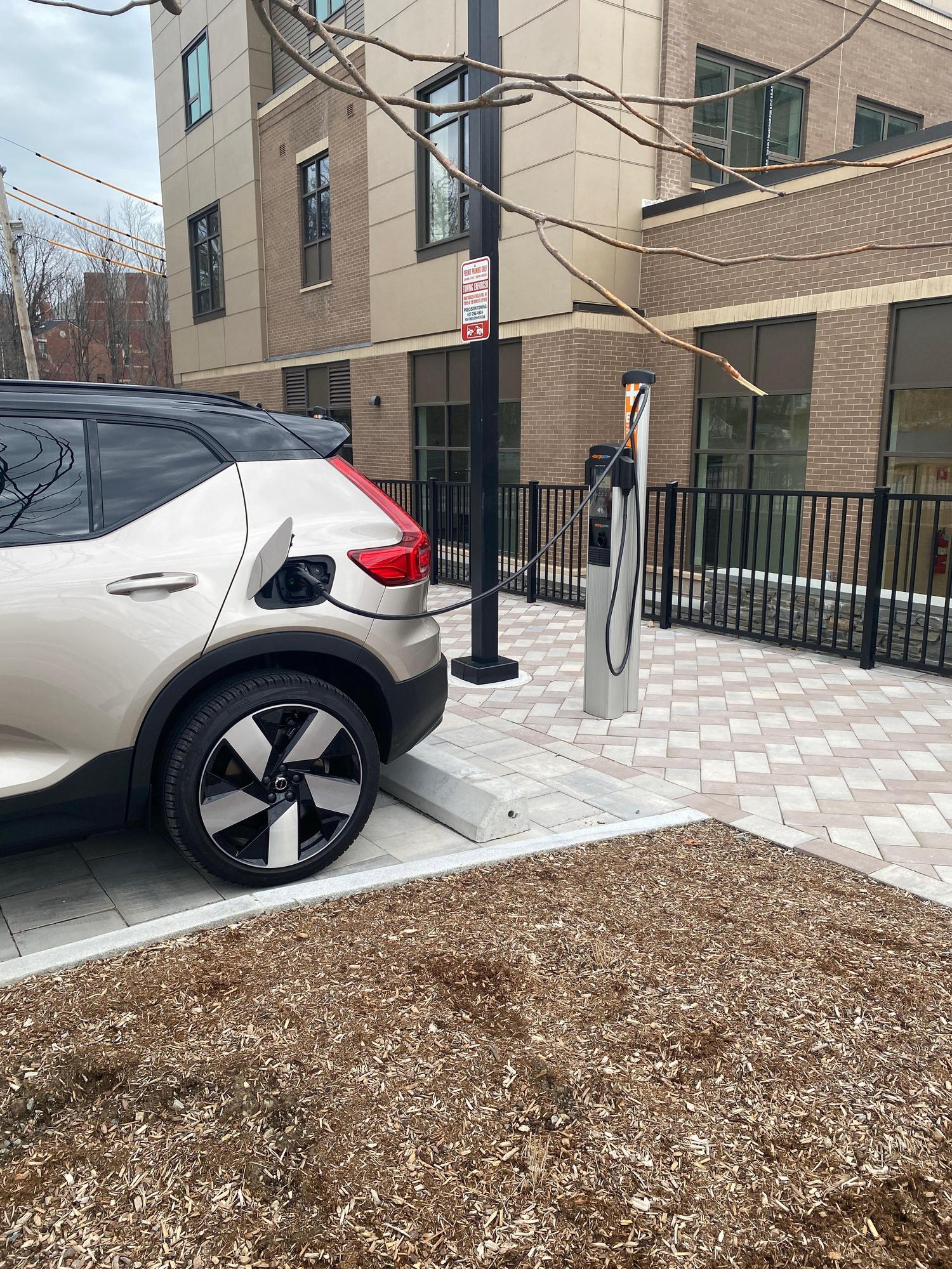 Bartlett Station | Boston, MA | EV Station