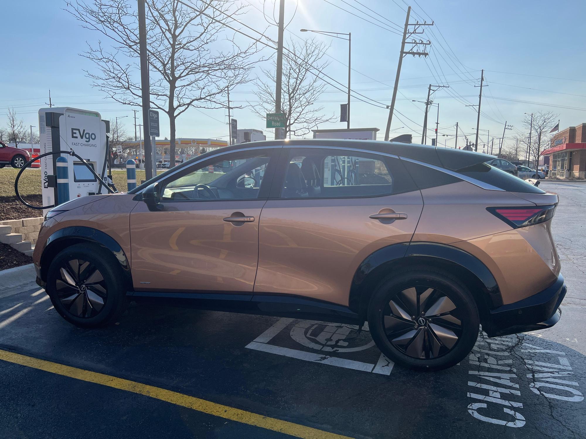 Discount Tire Hanover Park Hanover Park, IL EV Station