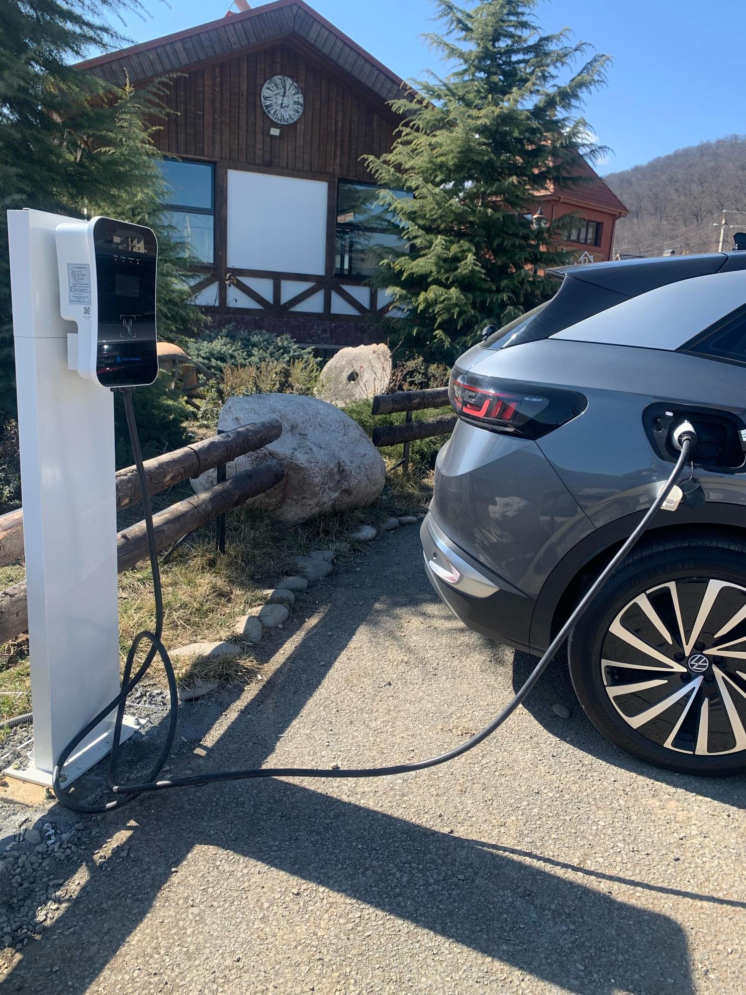 Elektra.az charging station Qusar, Chilegir village EV Station