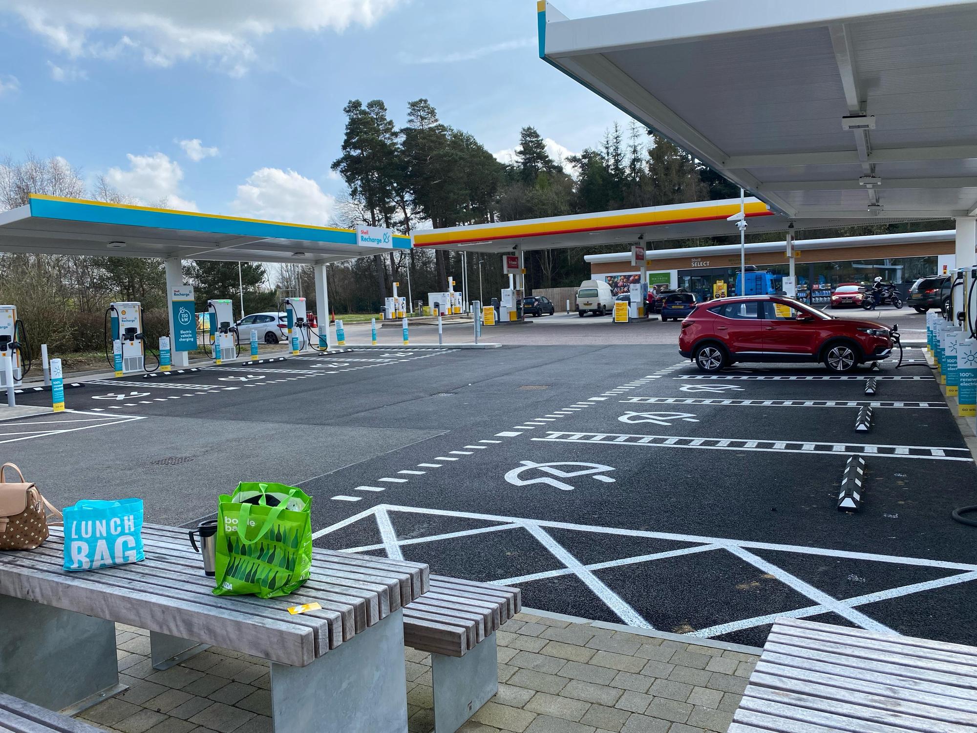Shell Tot Hill Services | Burghclere, England | EV Station