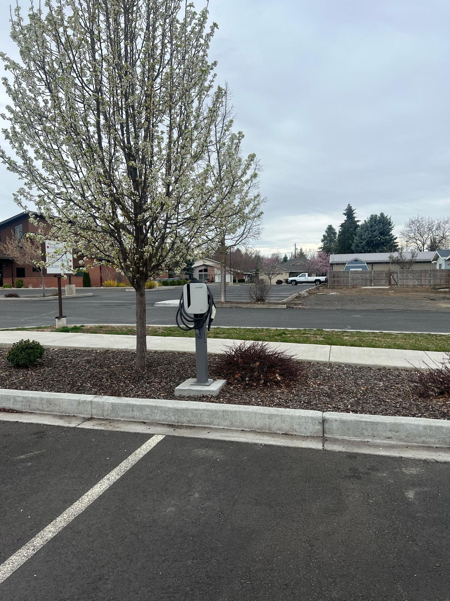 Walla Walla Clinic Women's Clinic Lot Walla Walla, WA EV Station