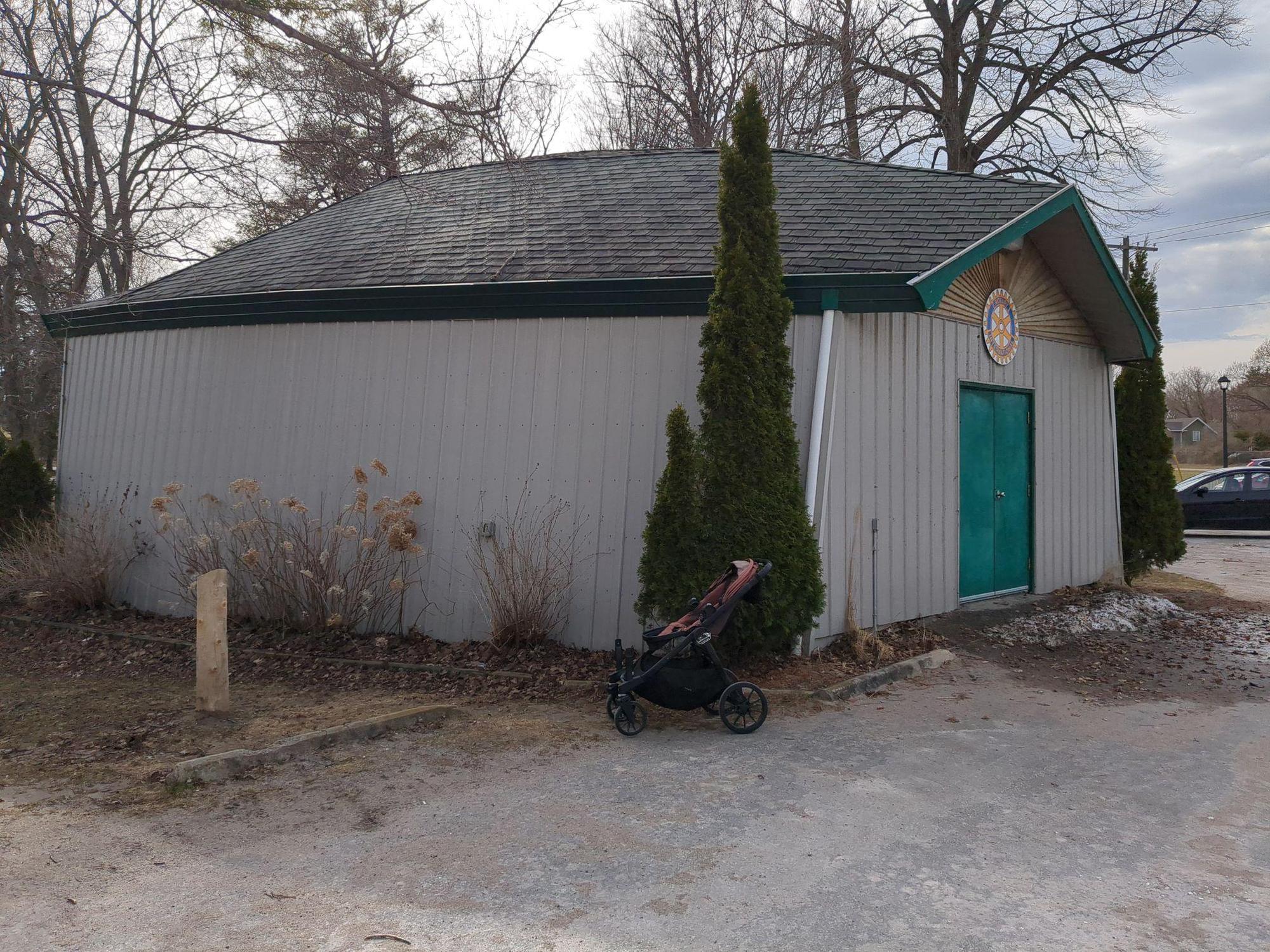 Elgin Park Rotary Pavilion Uxbridge, ON EV Station