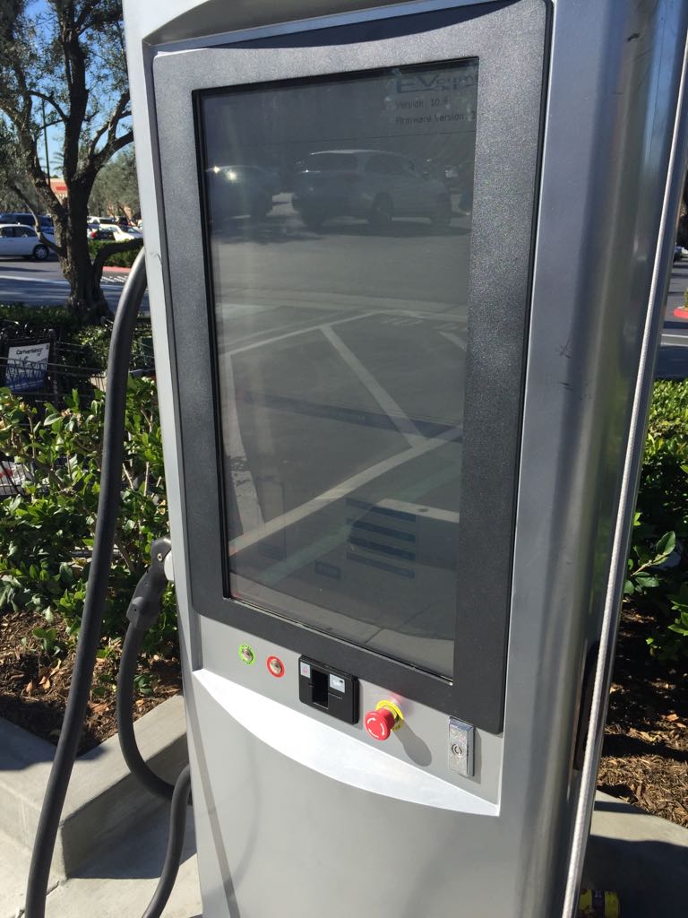 Woodbury Town Center Chipotle Irvine, CA EV Station