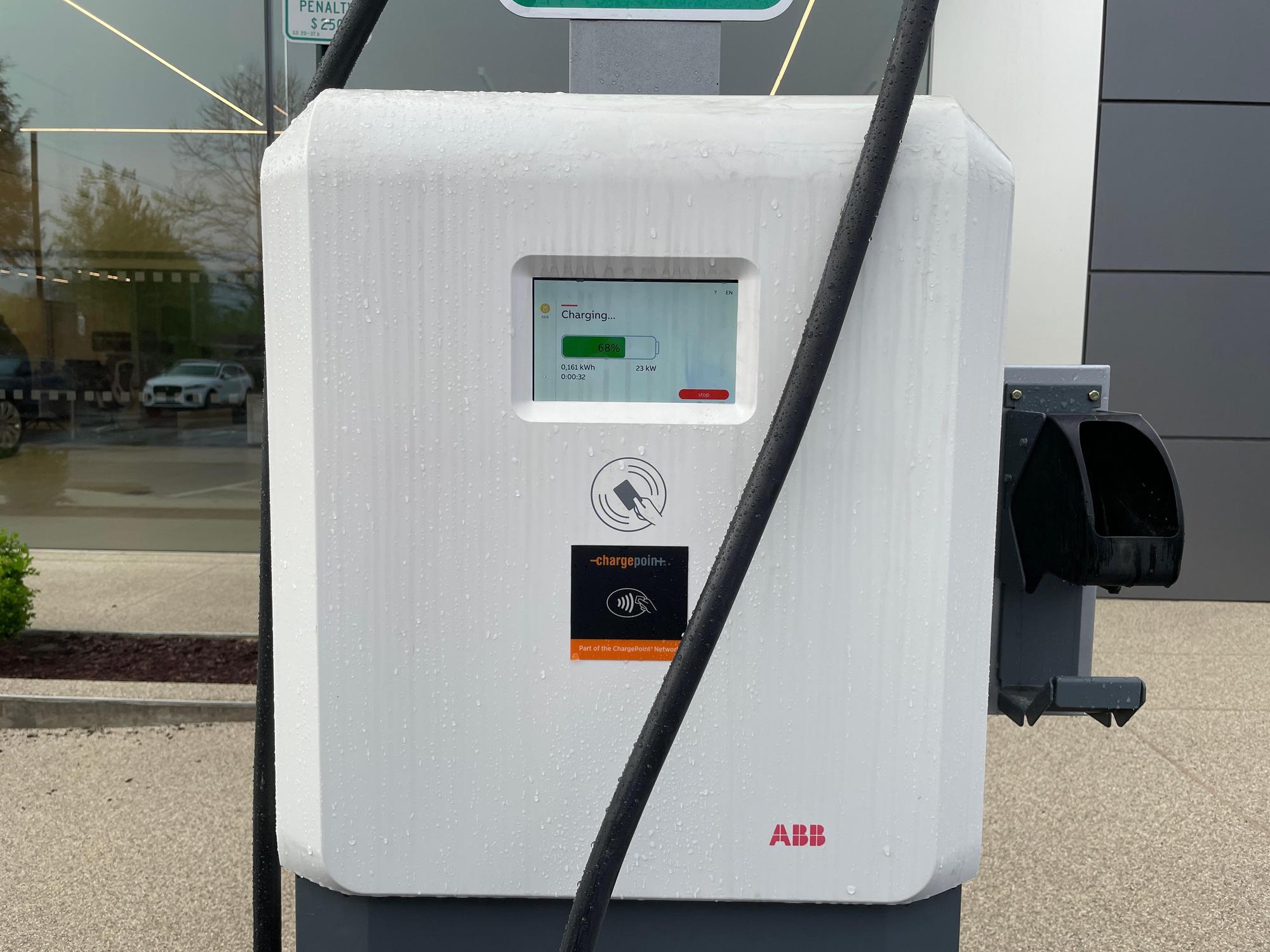 Land Rover Asheville Arden, NC EV Station