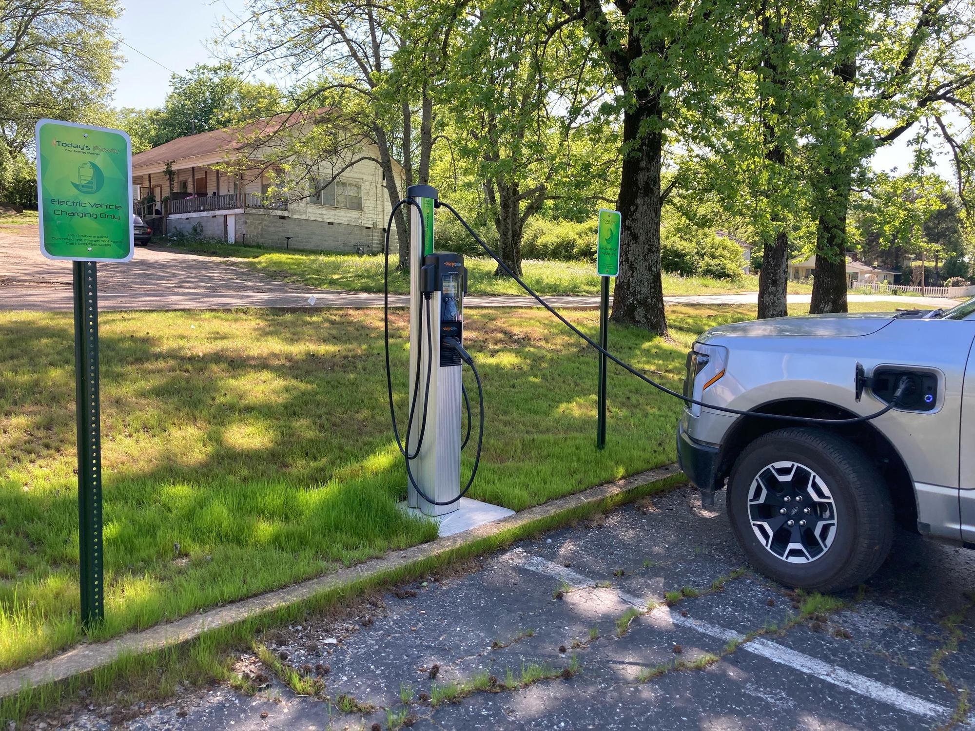 De Queen City Pool De Queen, AR EV Station