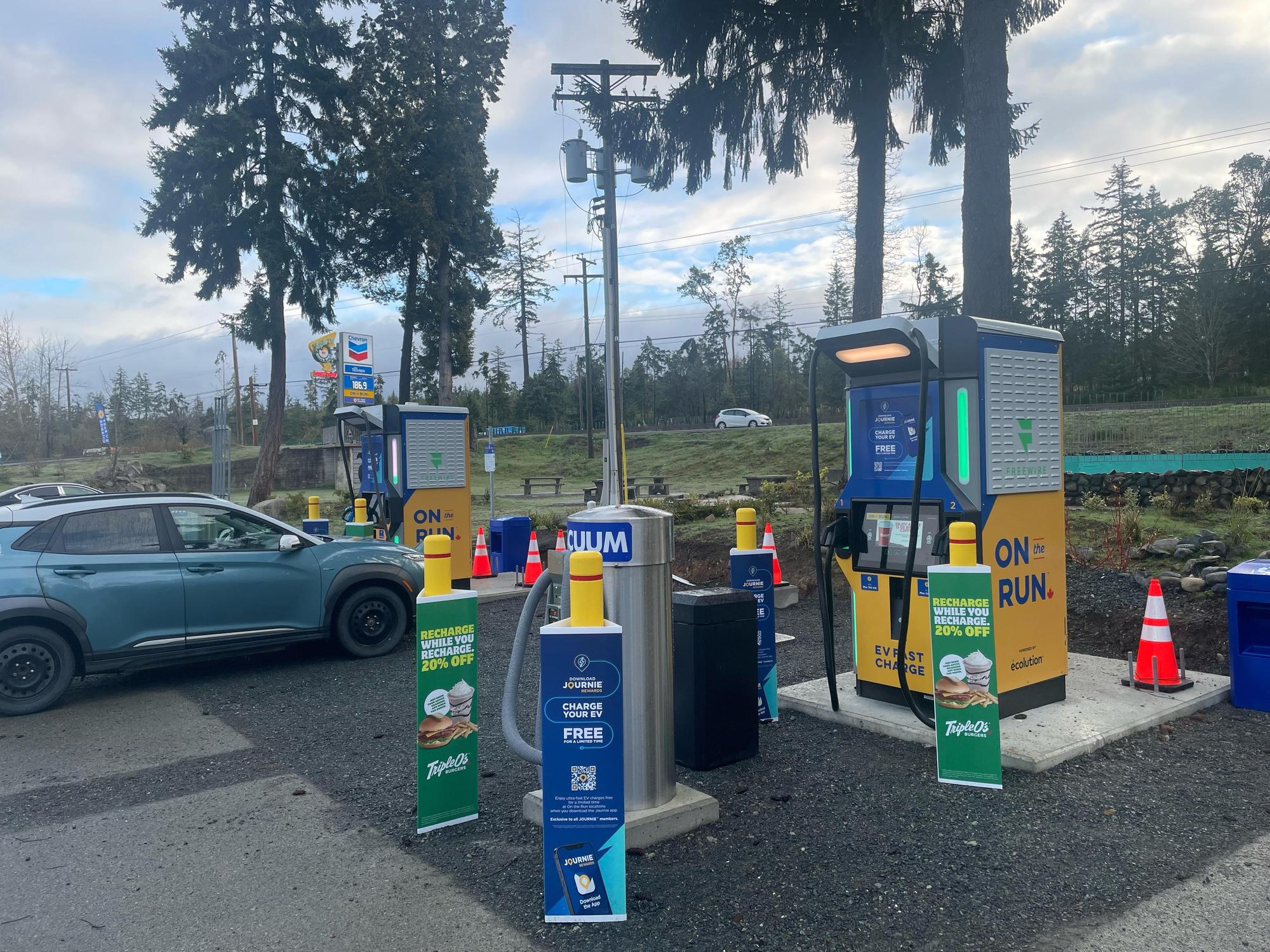 On the Run Convenience Store Nanoose Bay, BC EV Station