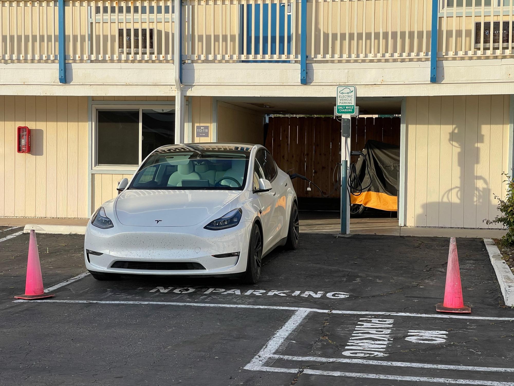 Coast Riders Inn San Simeon, CA EV Station