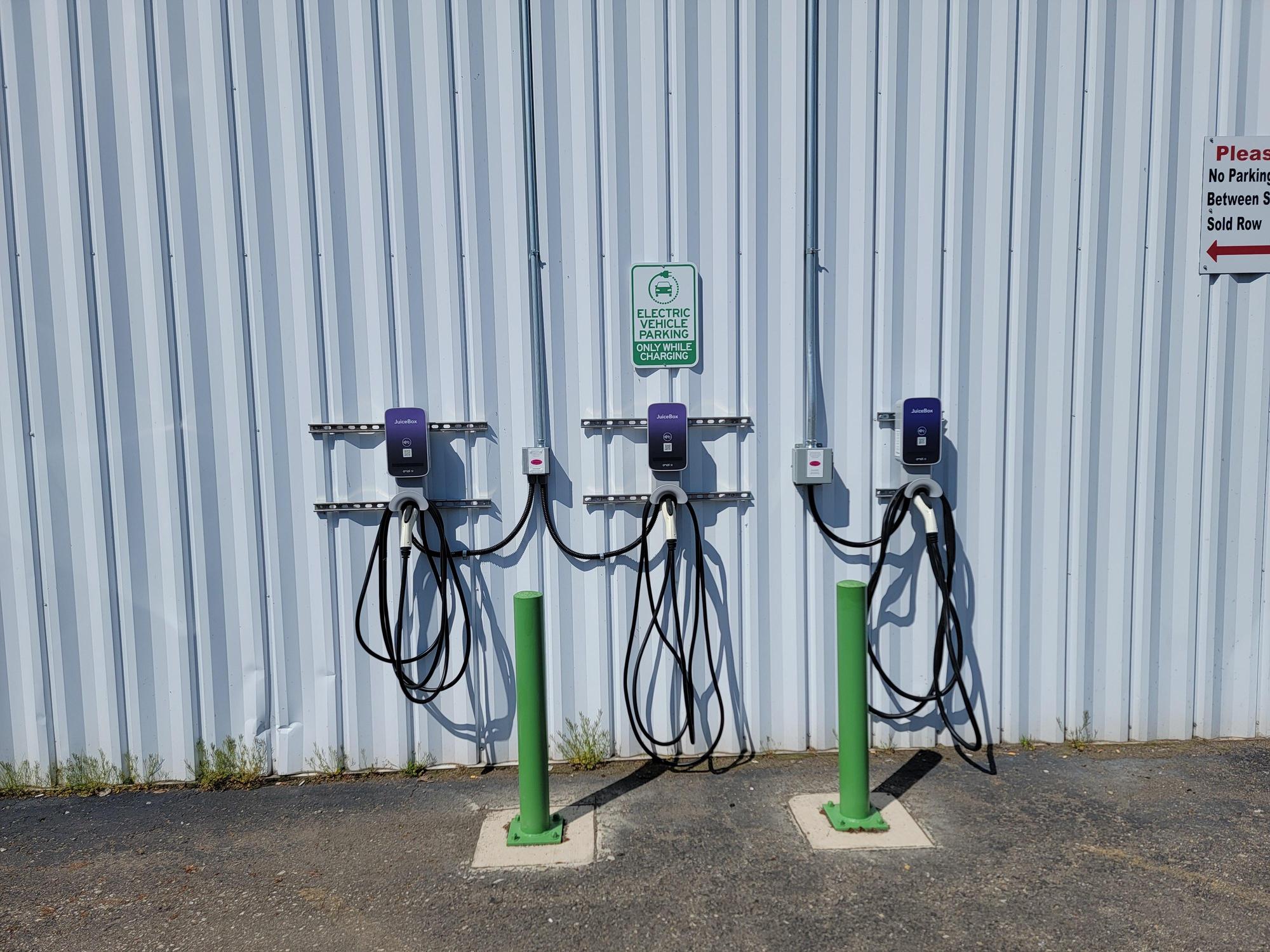 Larry Spacc GMC Dunkirk, NY EV Station