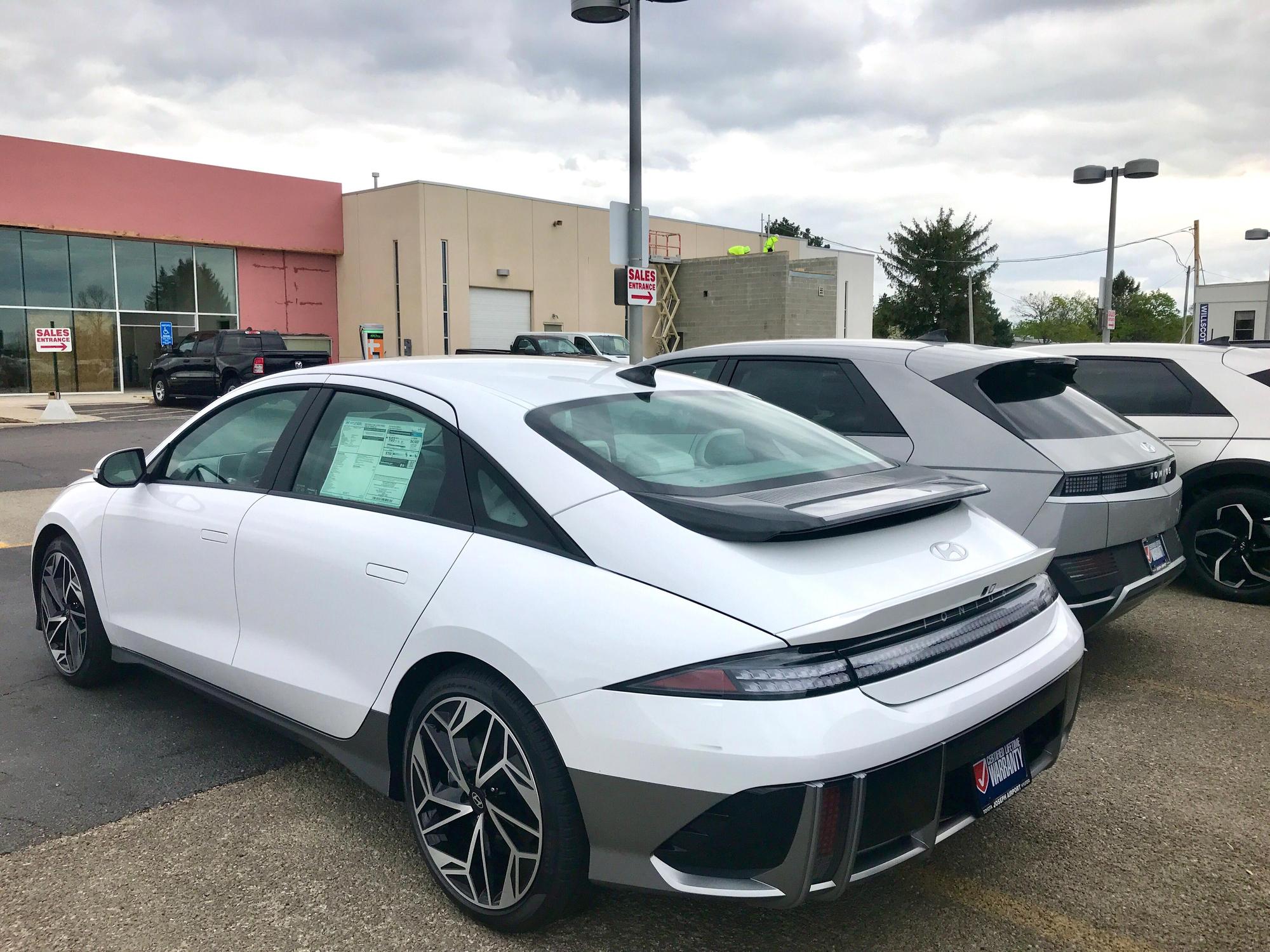 Joseph Airport Hyundai (1) Soon) Vandalia, OH EV Station